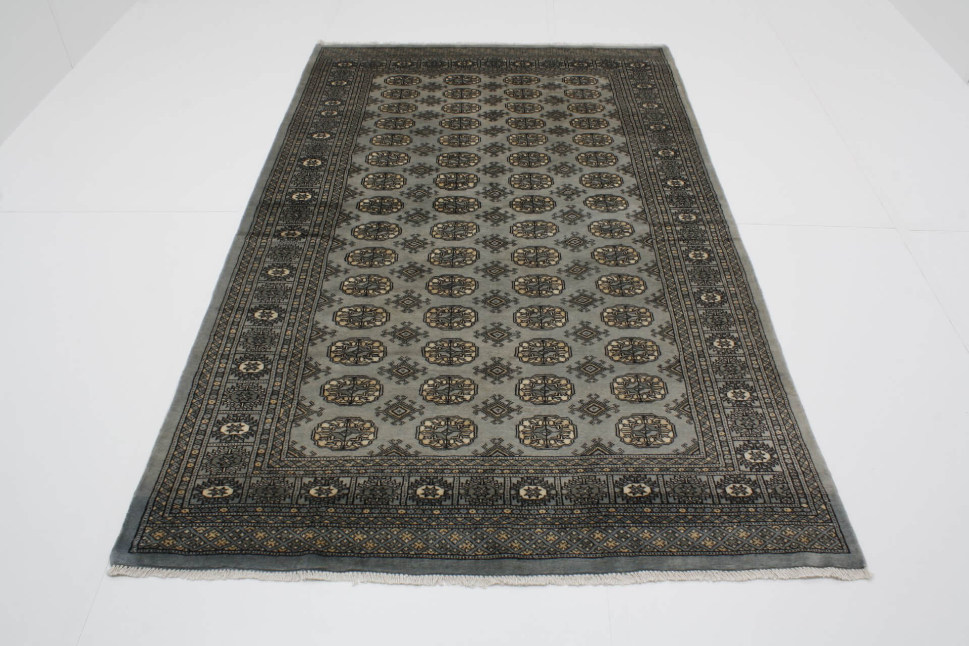 Oriental rug Bukhara Exclusive
