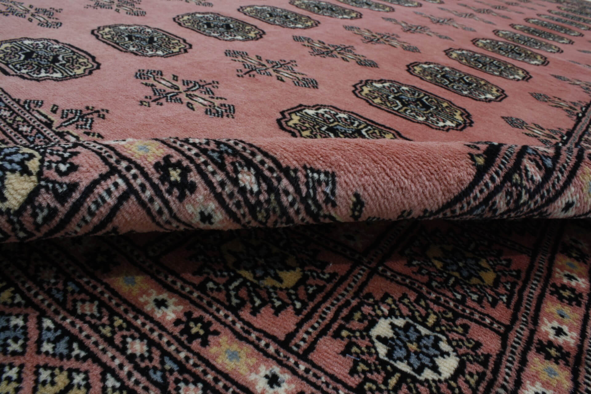 Oriental rug Bukhara Exclusive