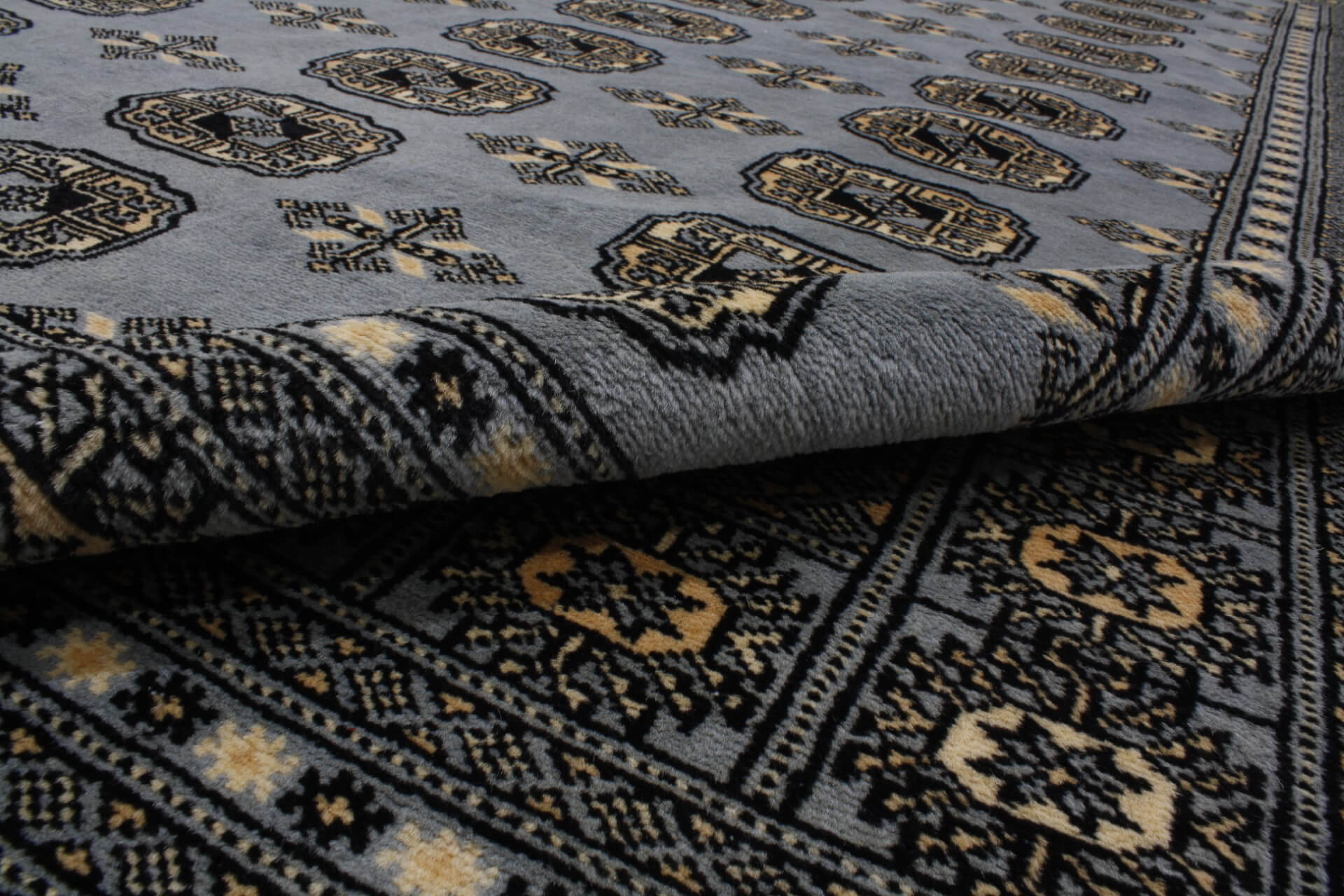 Oriental rug Bukhara Exclusive