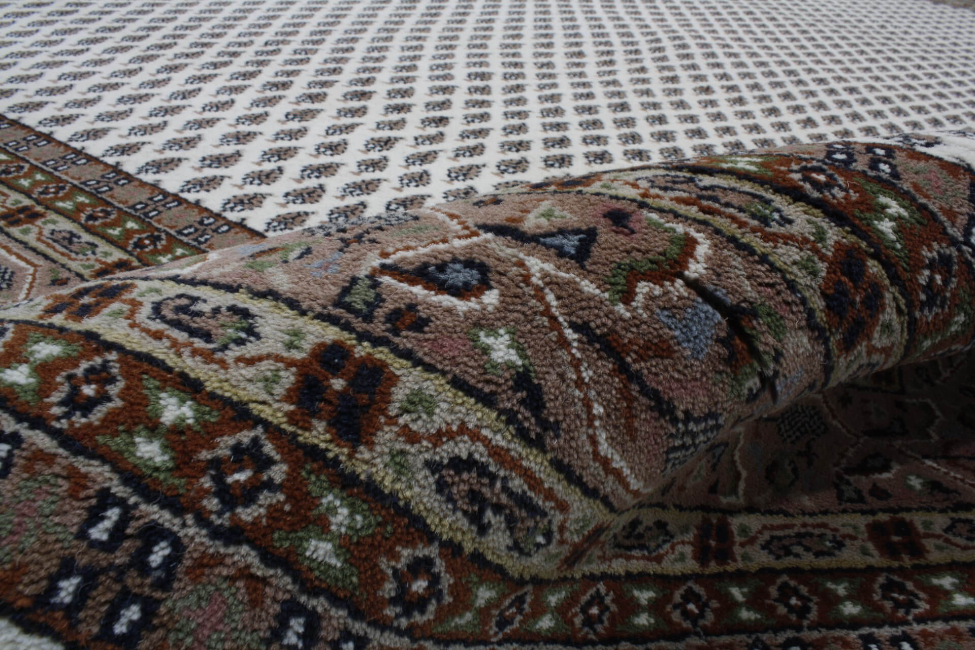Oriental rug Mir