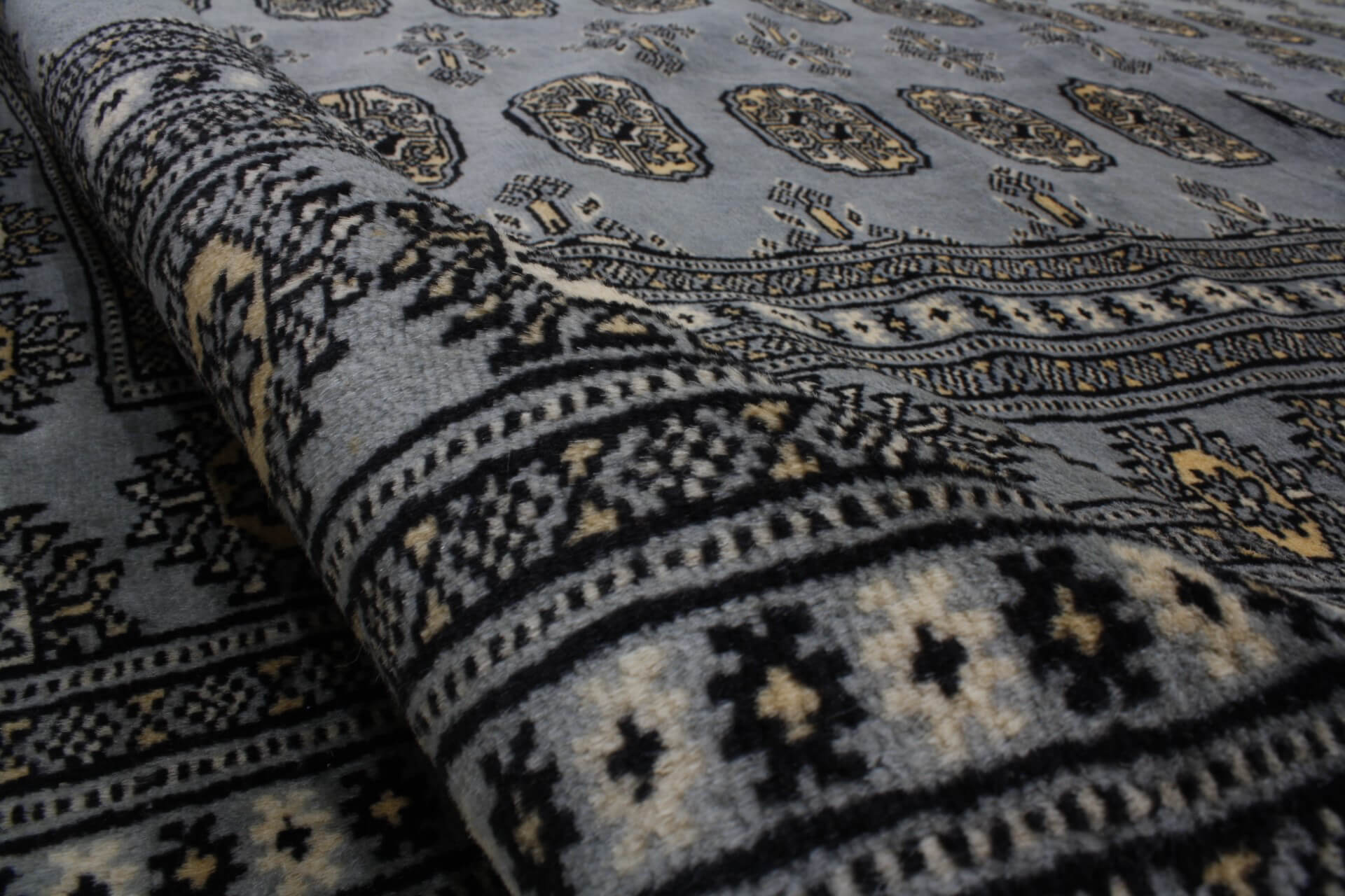 Oriental rug Bukhara Exclusive