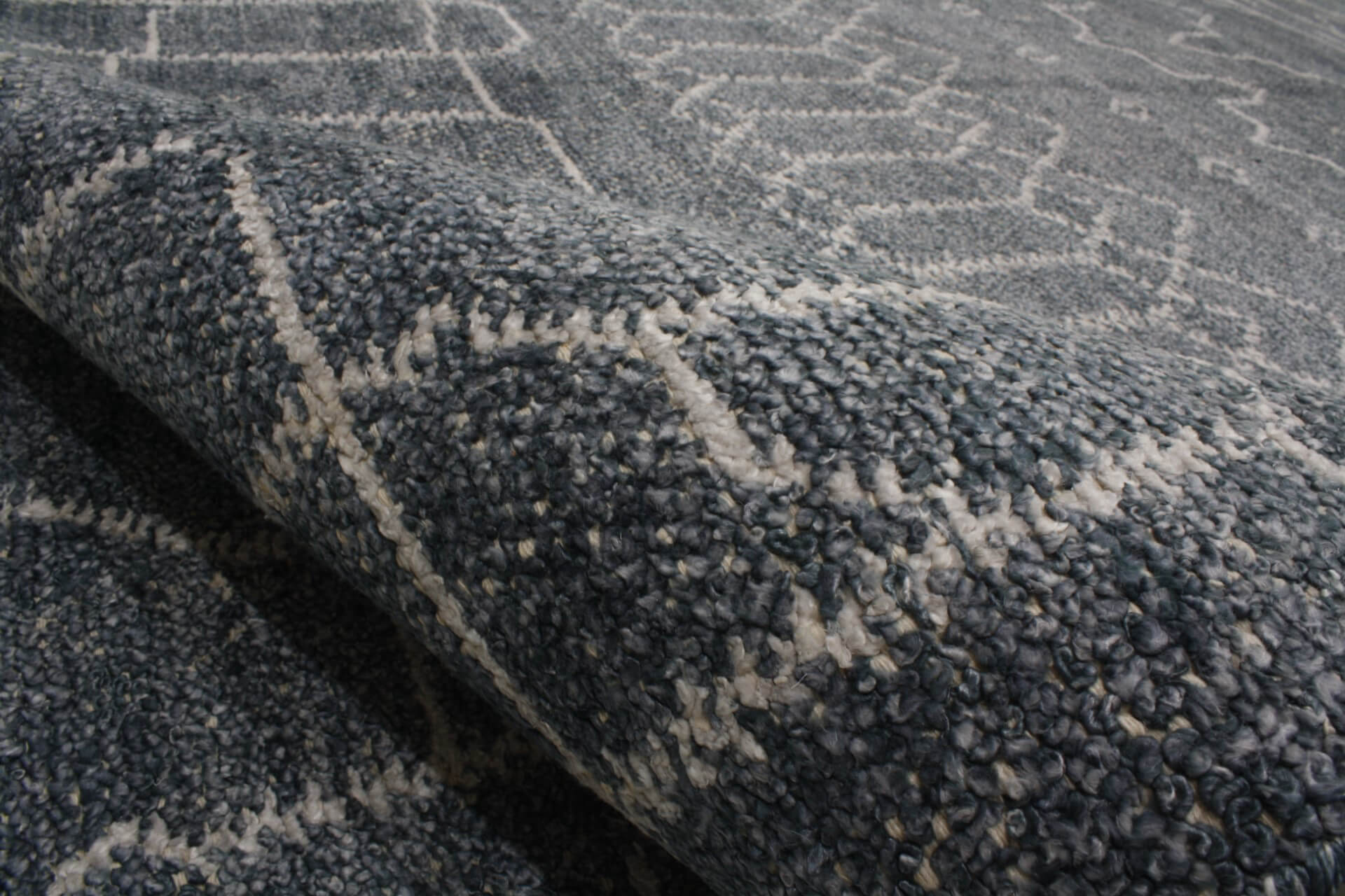 Modern rug Crystal Collection