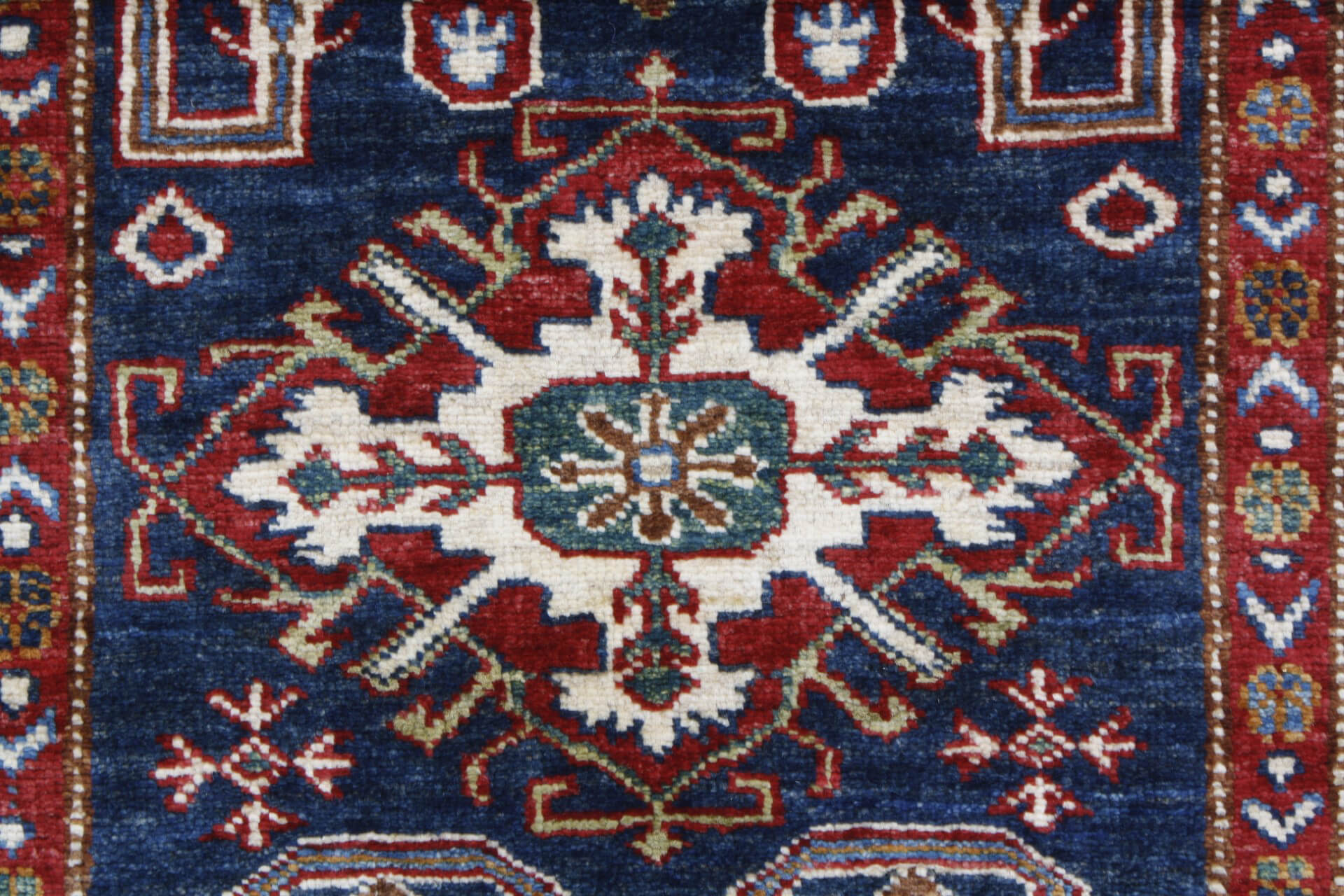 Oriental rug Kazak Exclusive