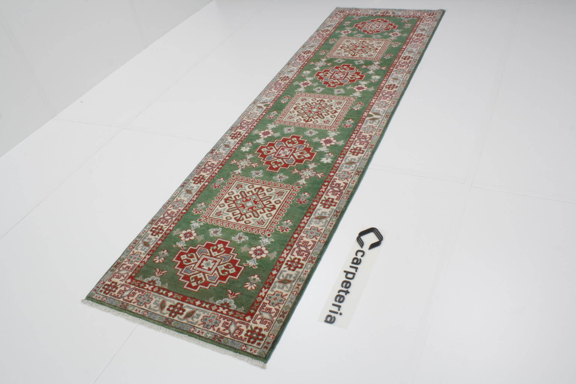 Oriental rug Kazak