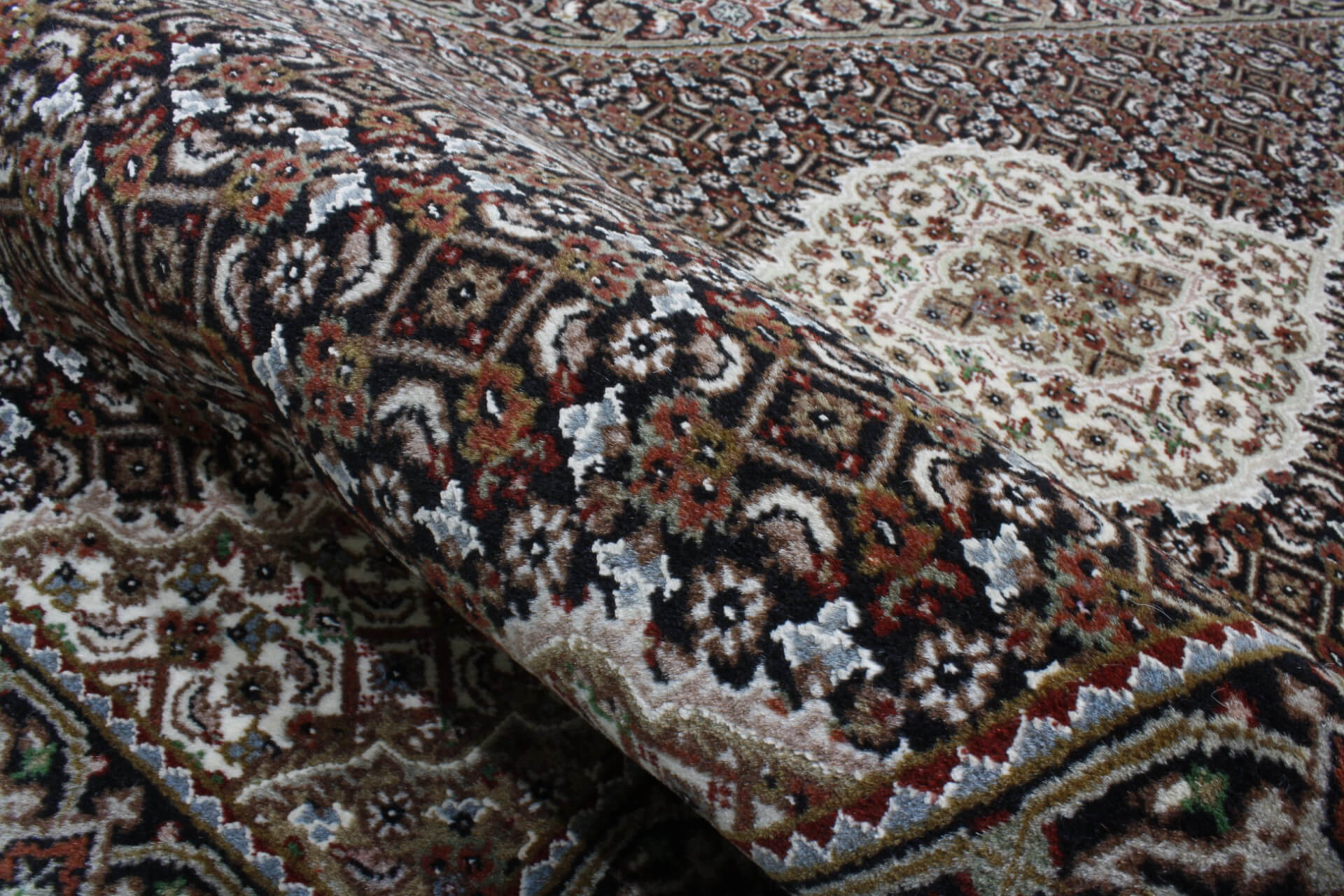 Persian rug Tabriz Exclusive