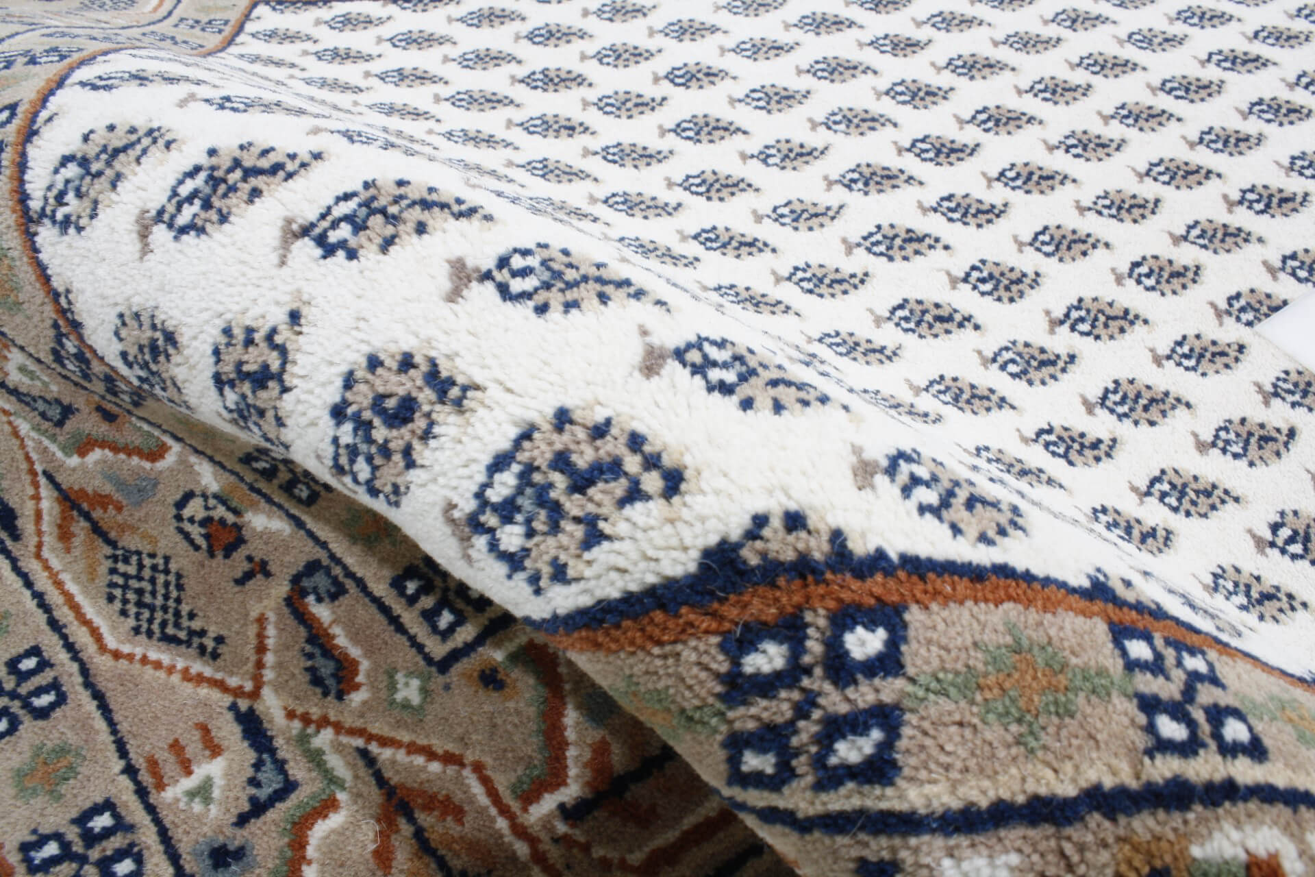 Oriental rug Mir