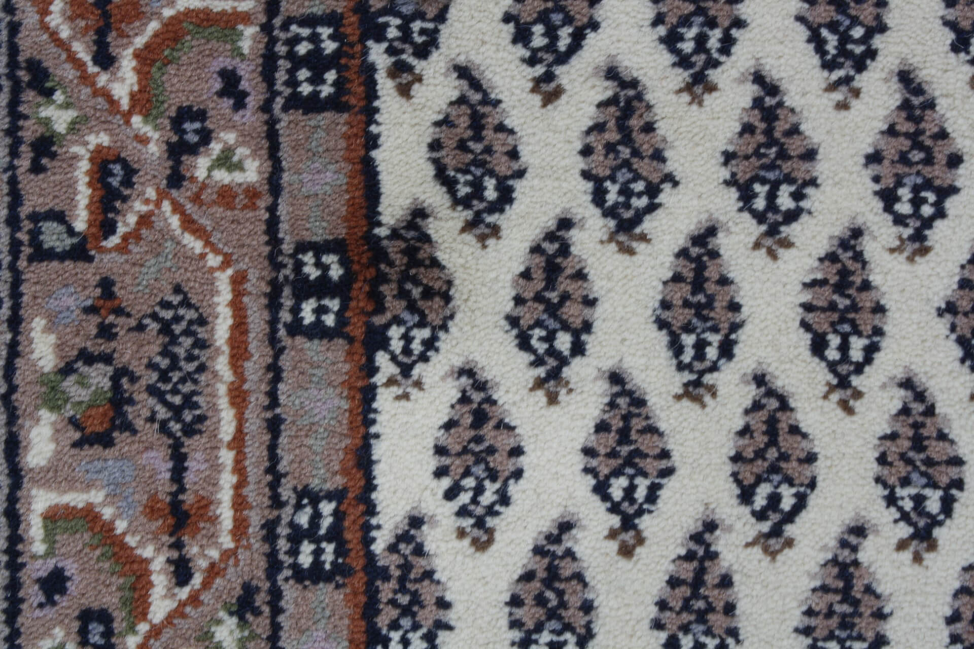 Oriental rug Mir