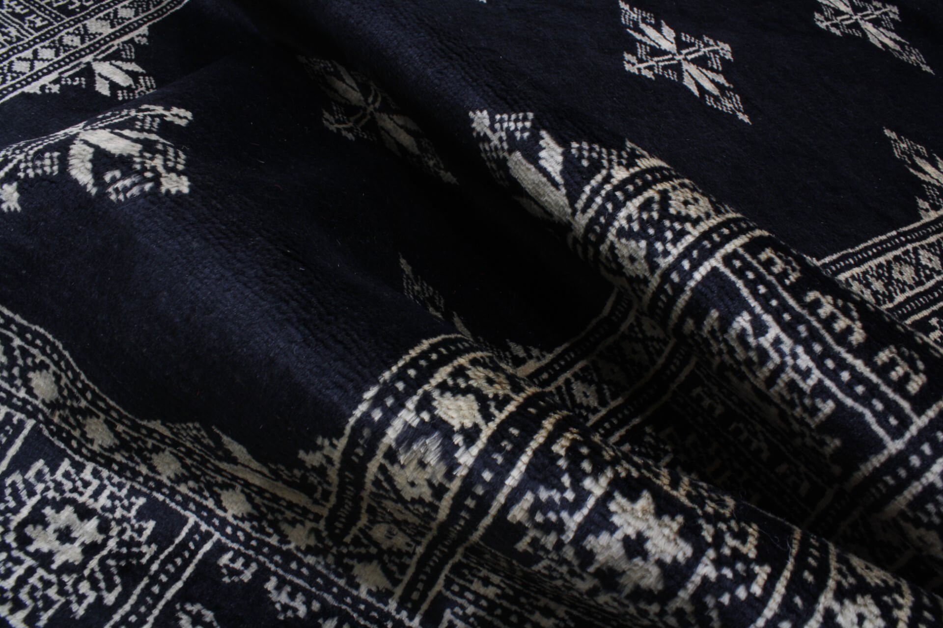 Oriental rug Bukhara Exclusive
