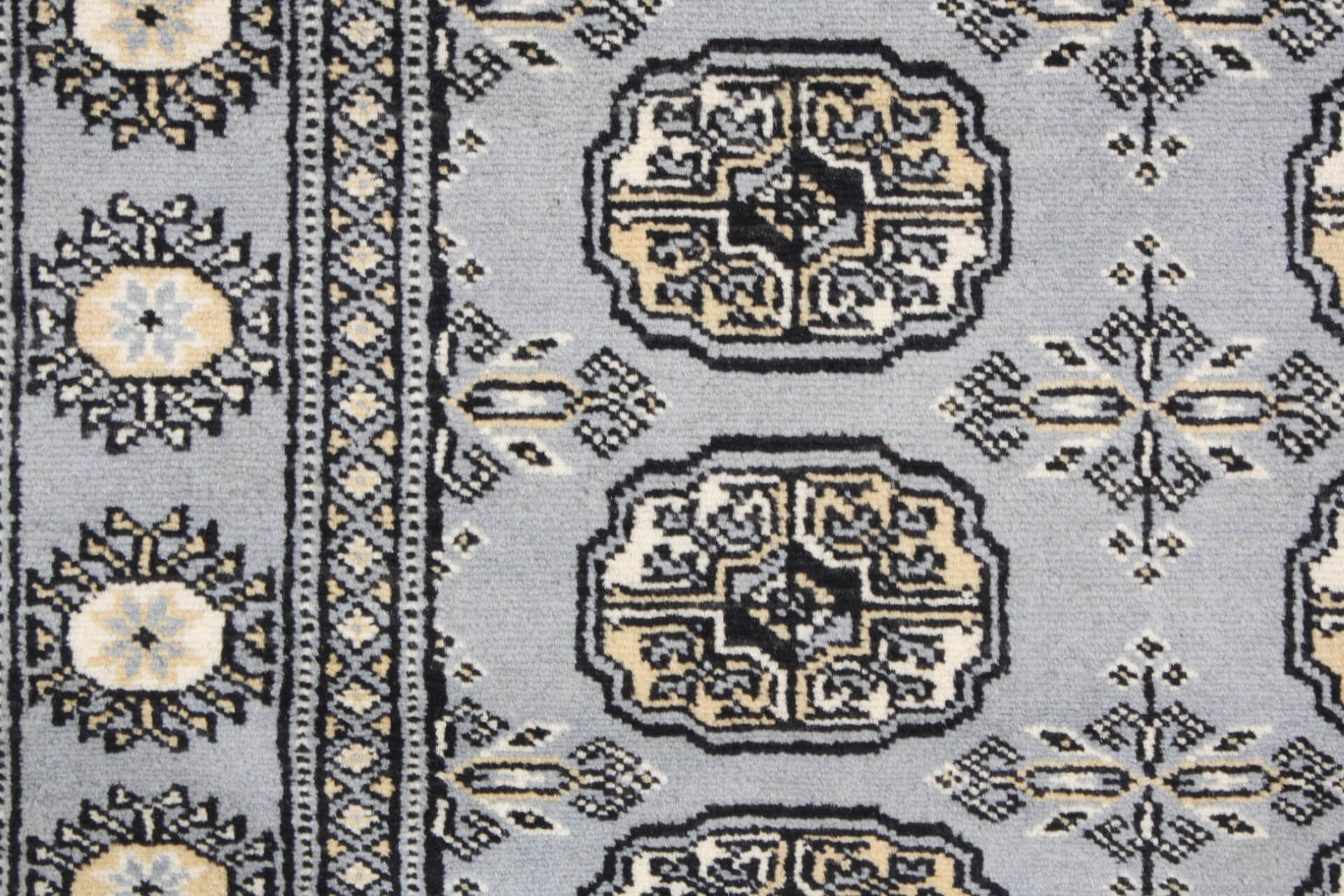 Oriental rug Bukhara Exclusive
