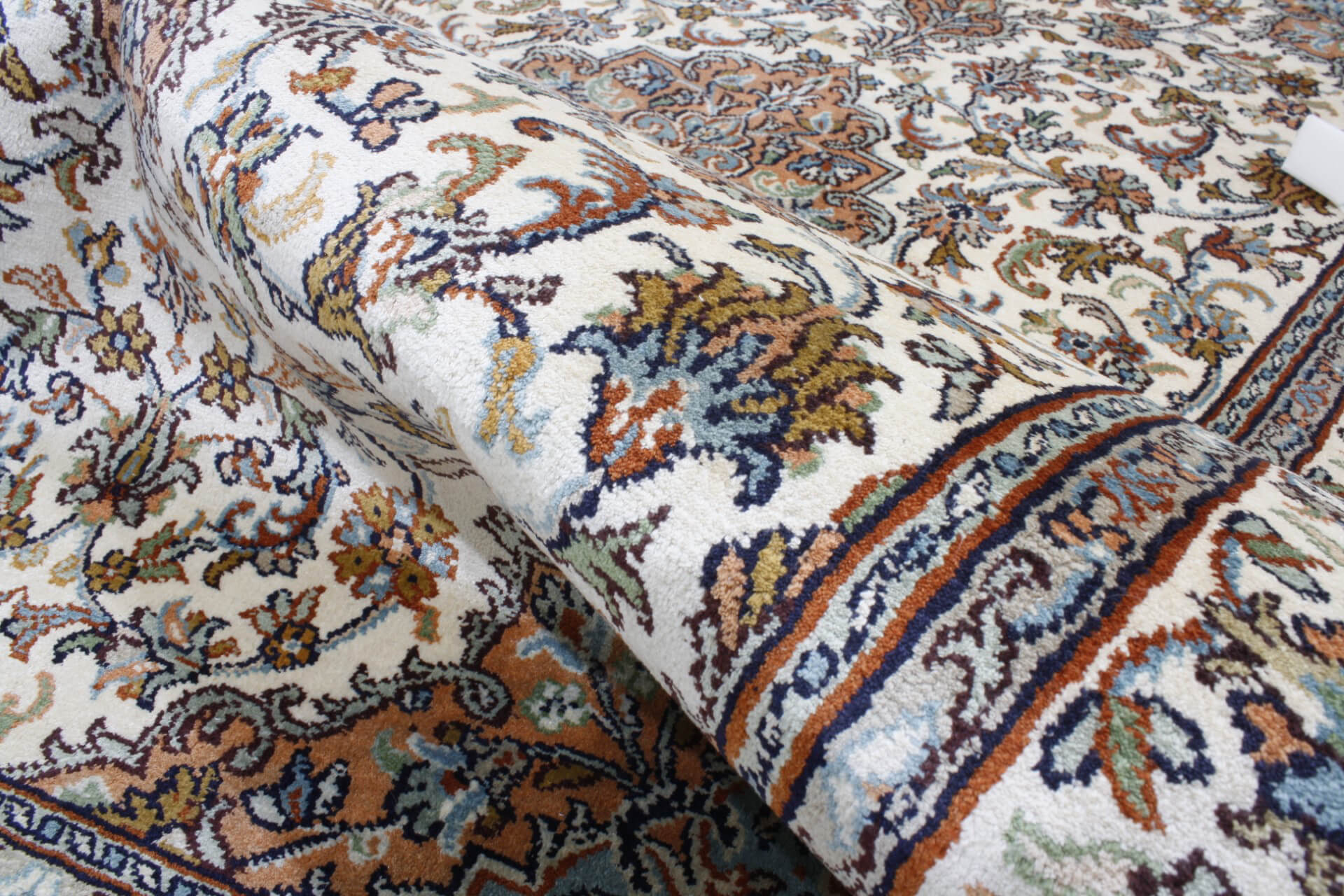 Oriental rug Kashmir Silk Exclusive