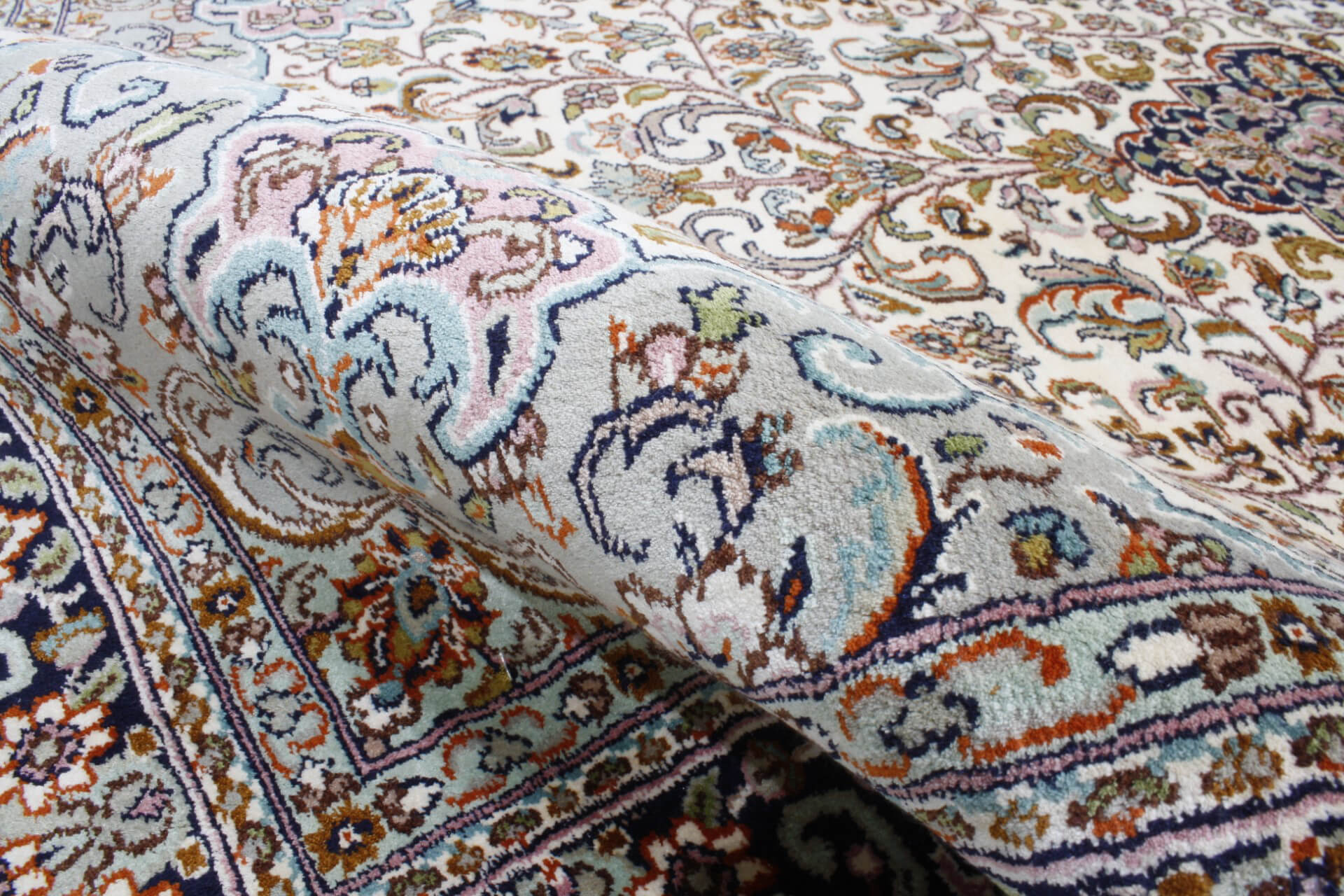 Oriental rug Kashmir Silk Exclusive