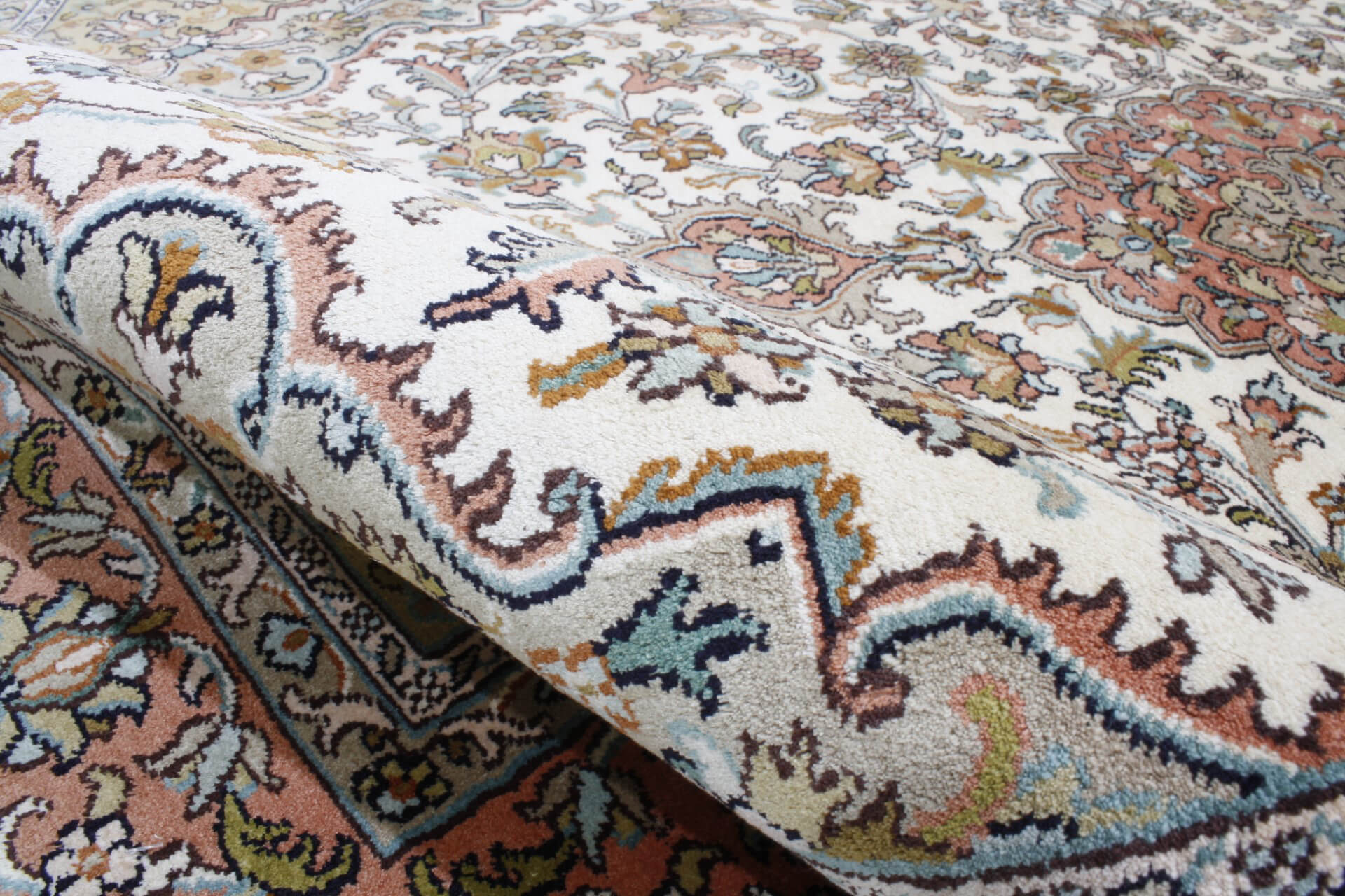 Oriental rug Kashmir Silk Exclusive