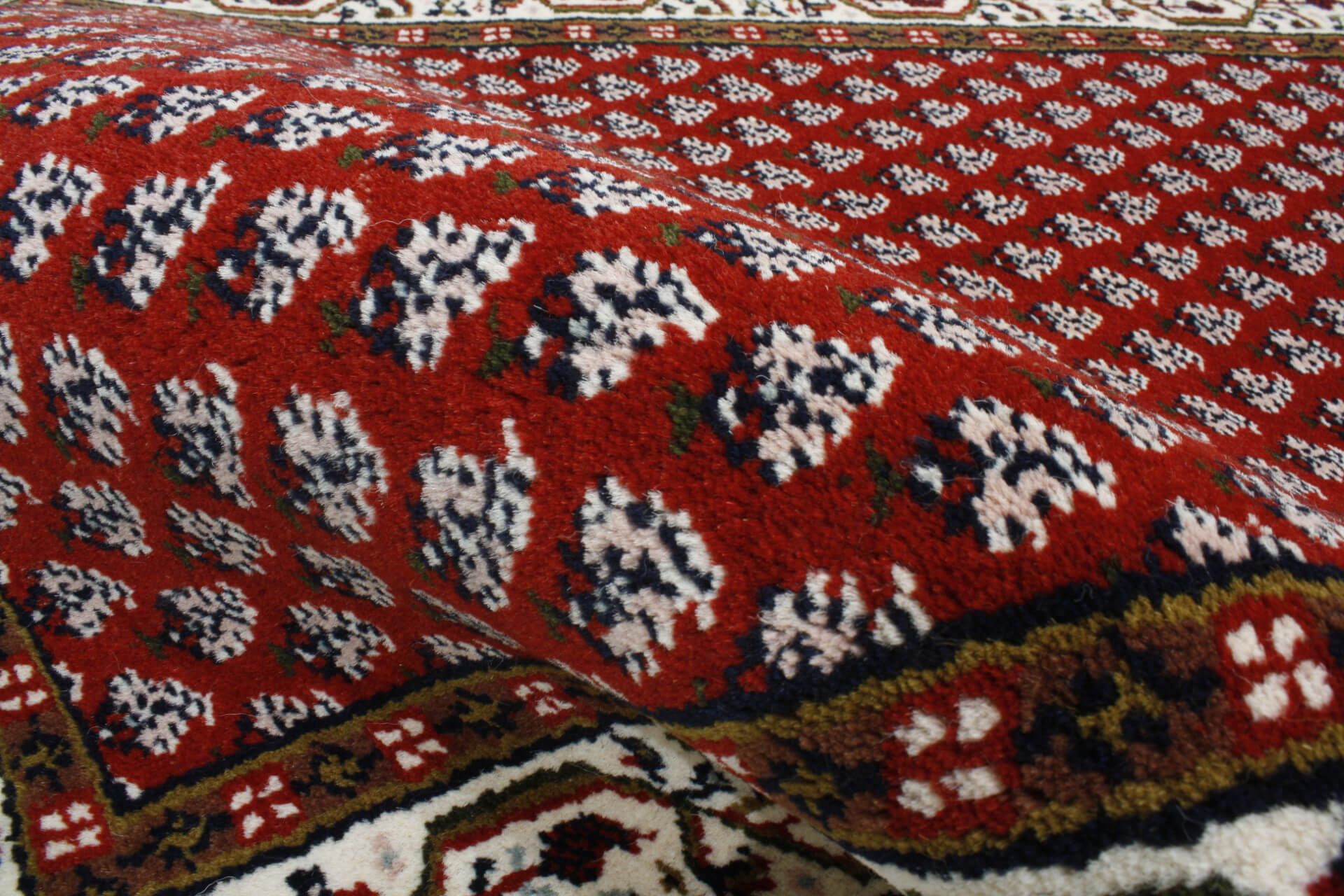 Oriental rug Mir