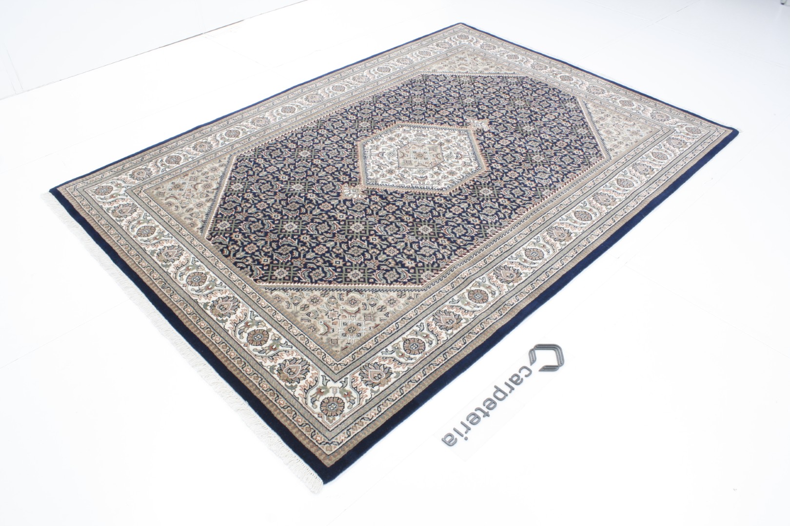 Oriental rug Bidžár