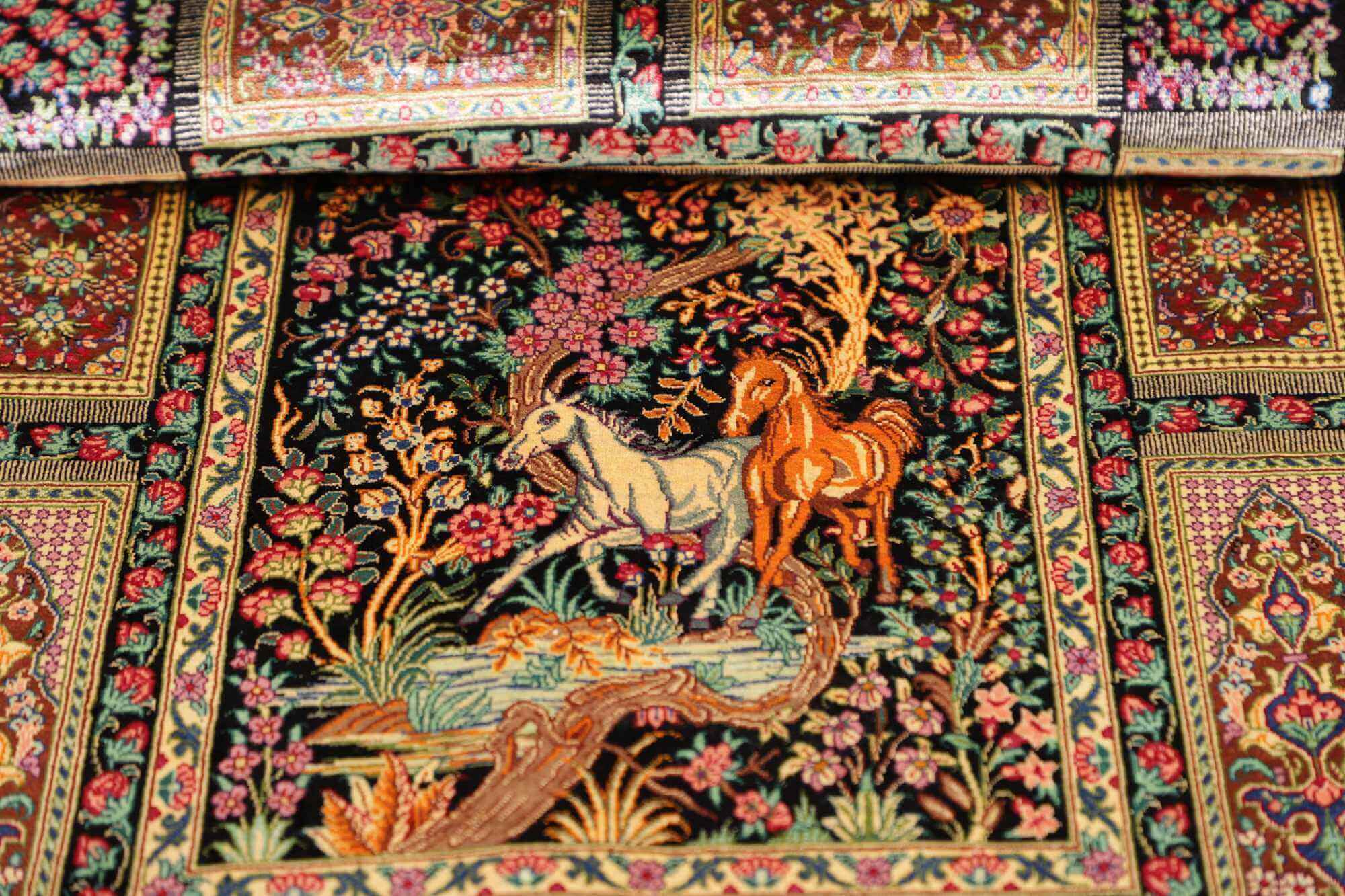 Perský koberec Qom Hedvábí Royal