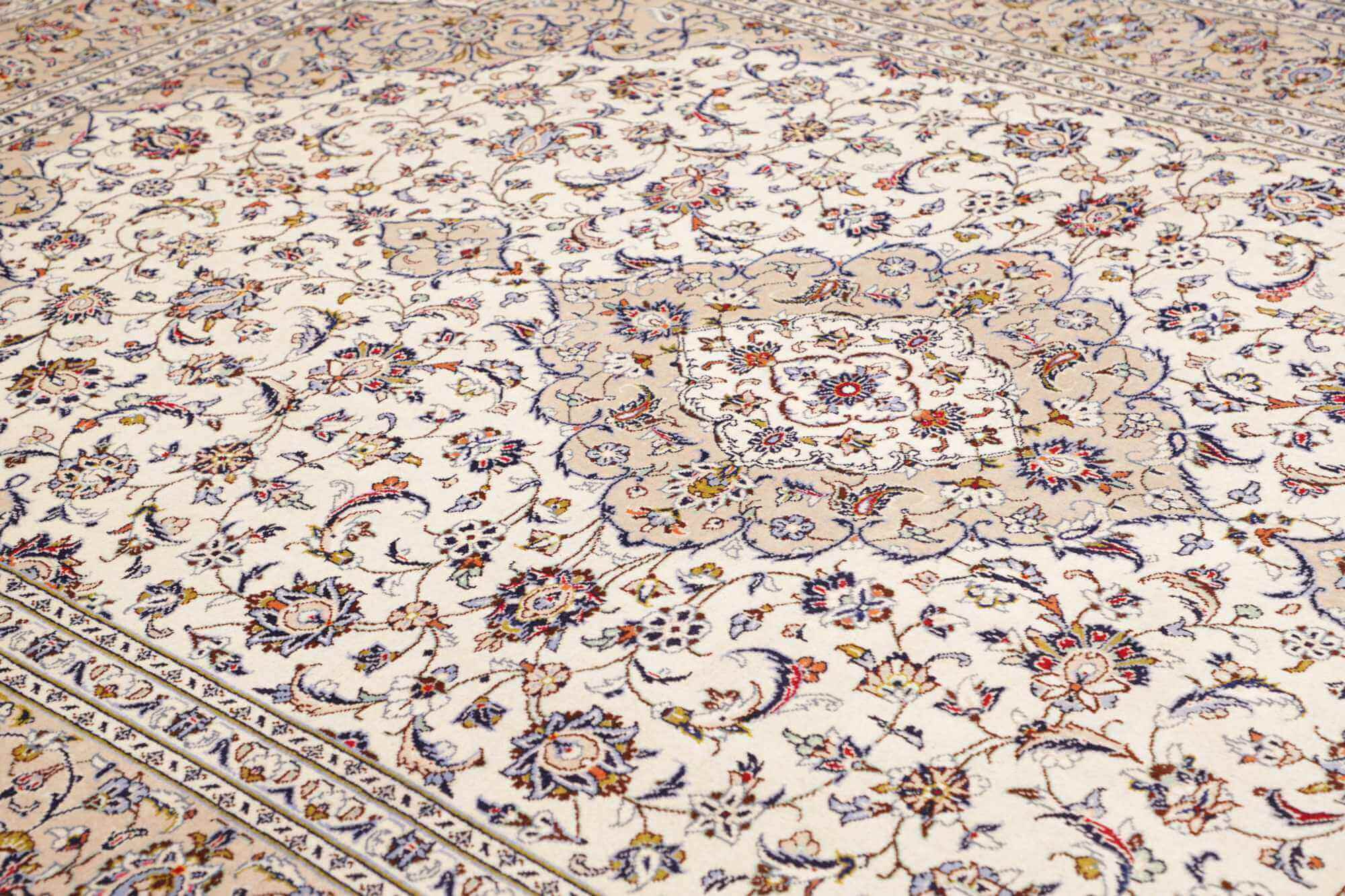 Perský koberec Kášán Super