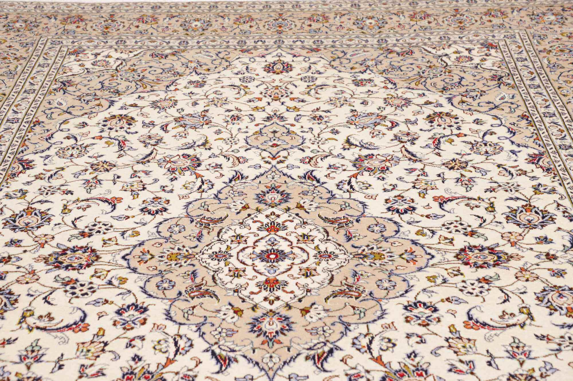 Perský koberec Kášán Super