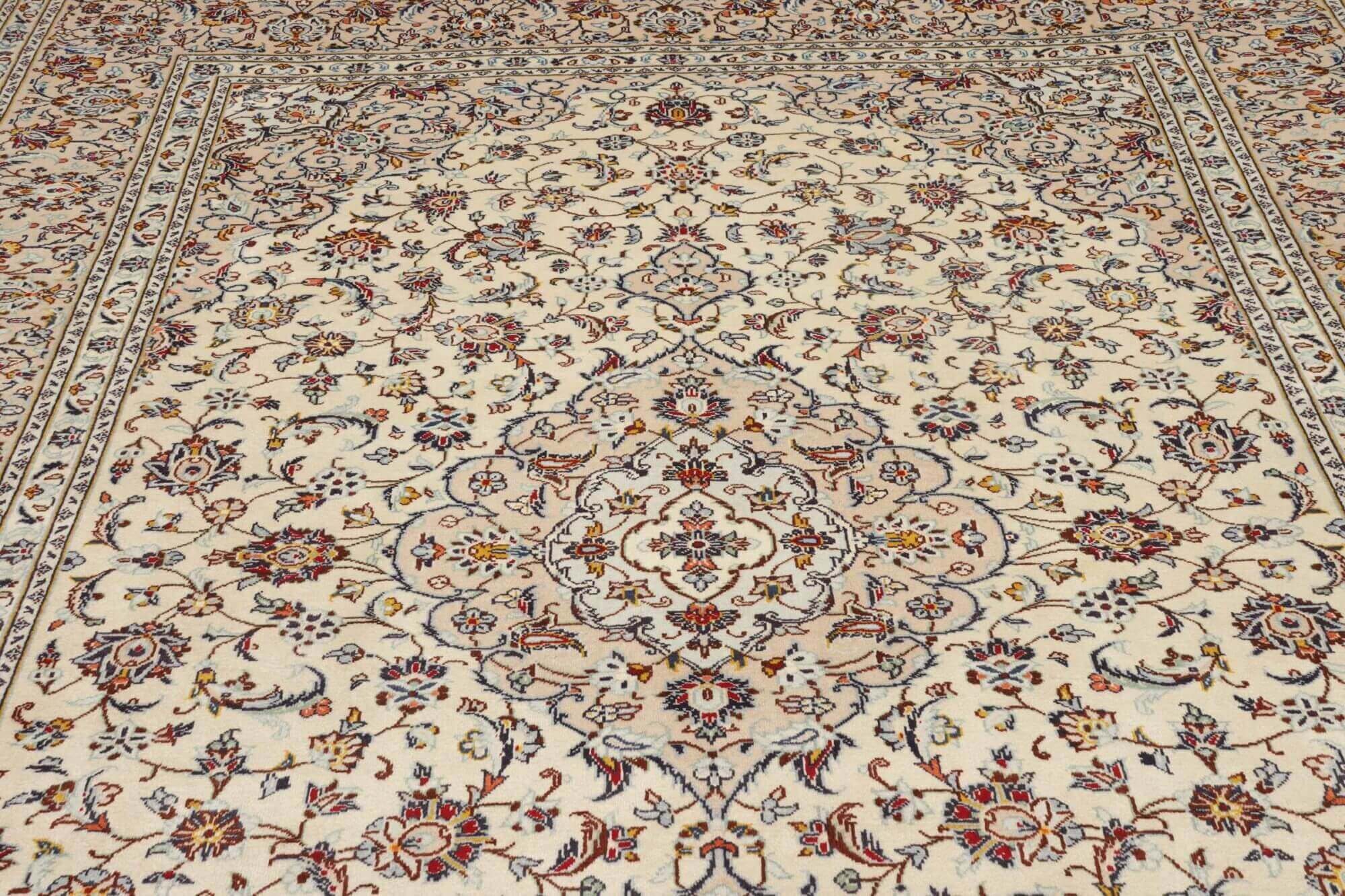 Perský koberec Kášán Super