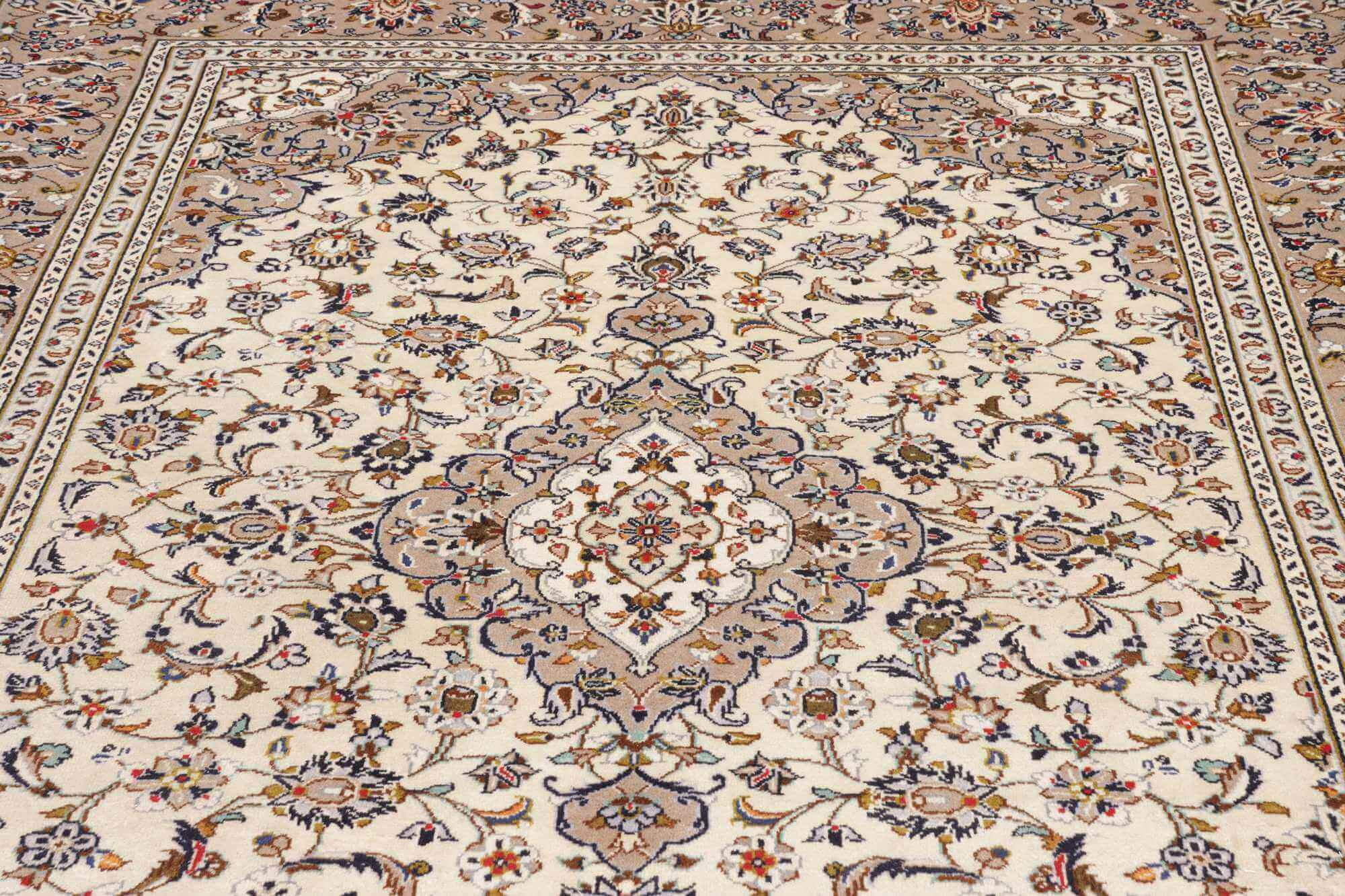 Perský koberec Kášán Super