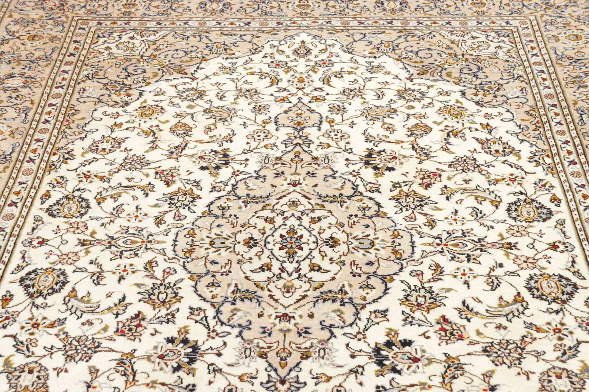 Perský koberec Kášán Super