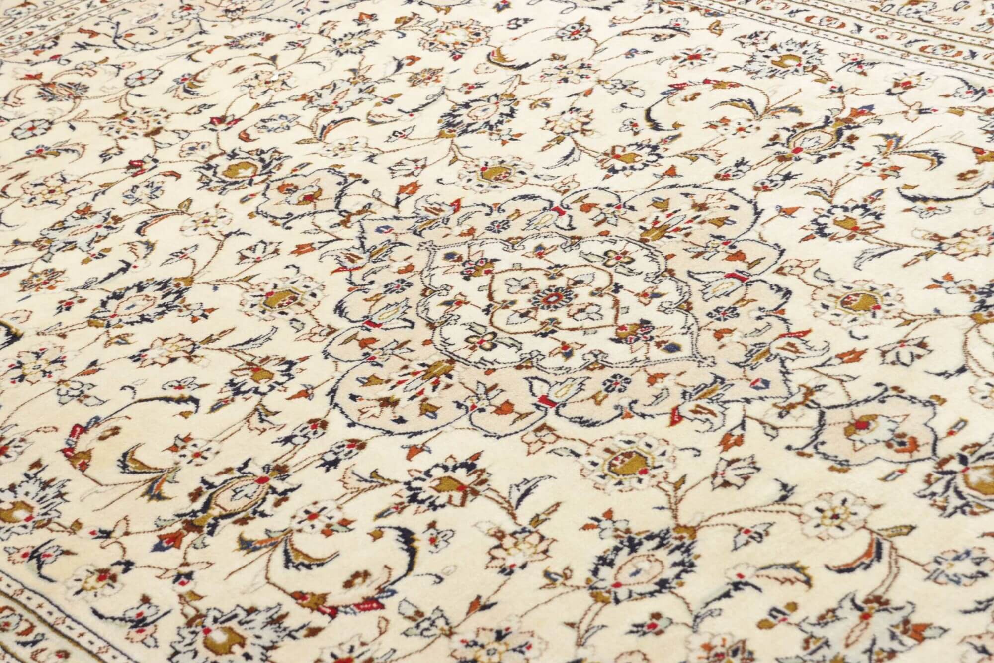 Perský koberec Kášán Super