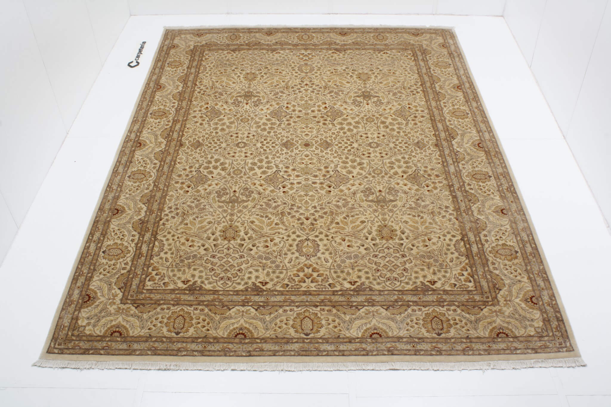 Oriental rug Wazirabad