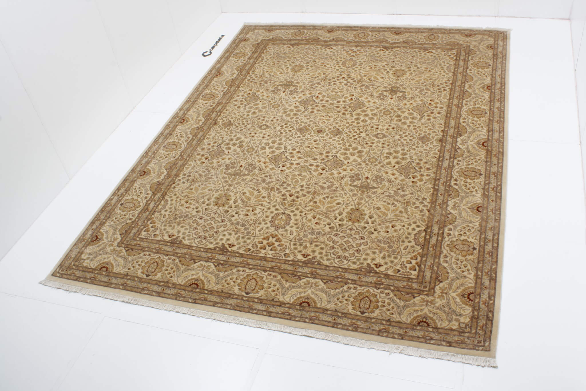 Oriental rug Wazirabad