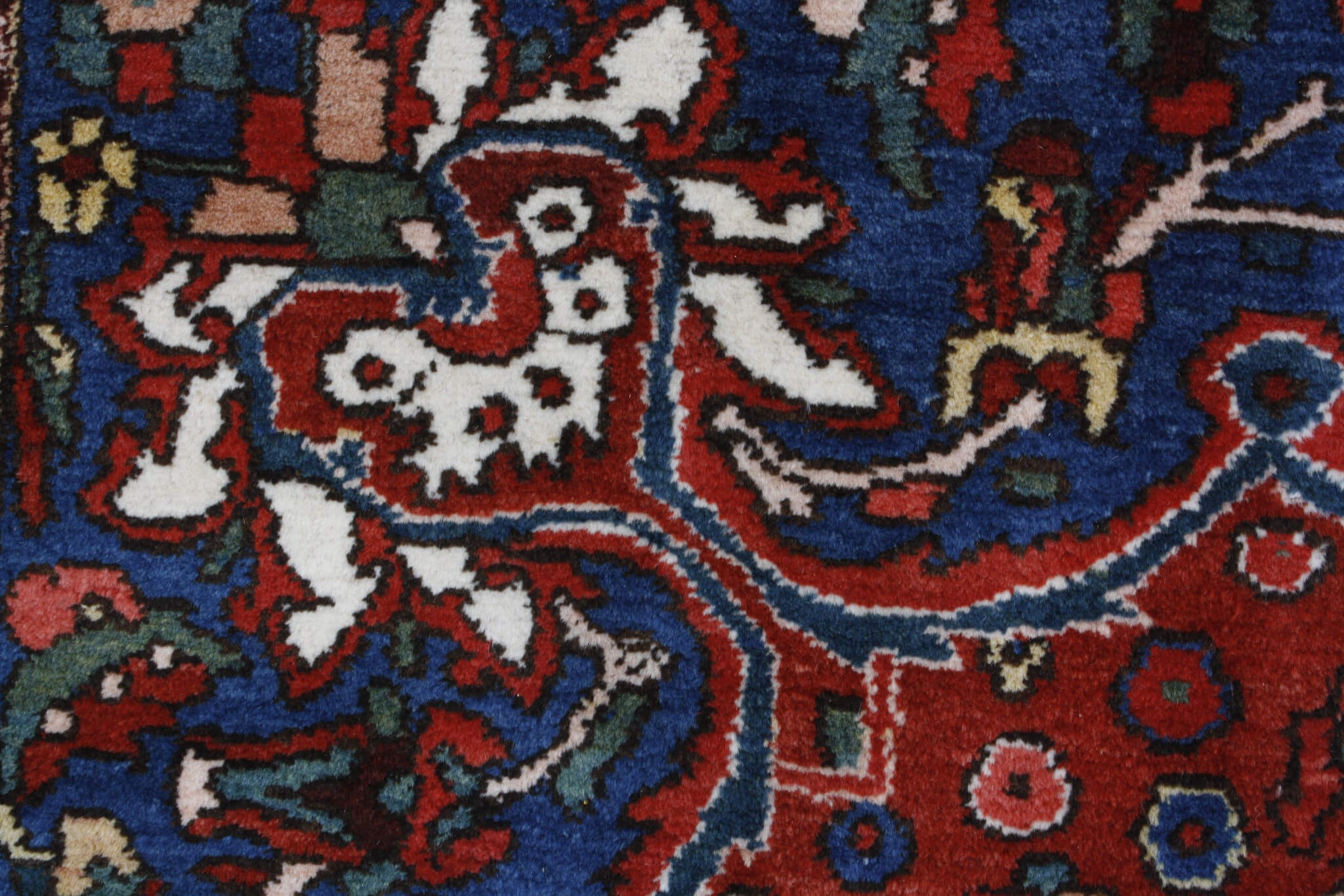 Persian rug Bakhtiar