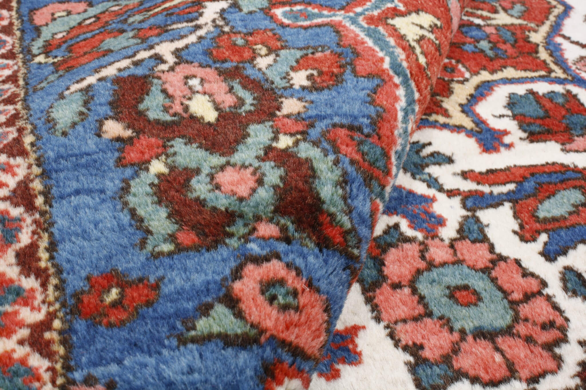 Persian rug Bakhtiar