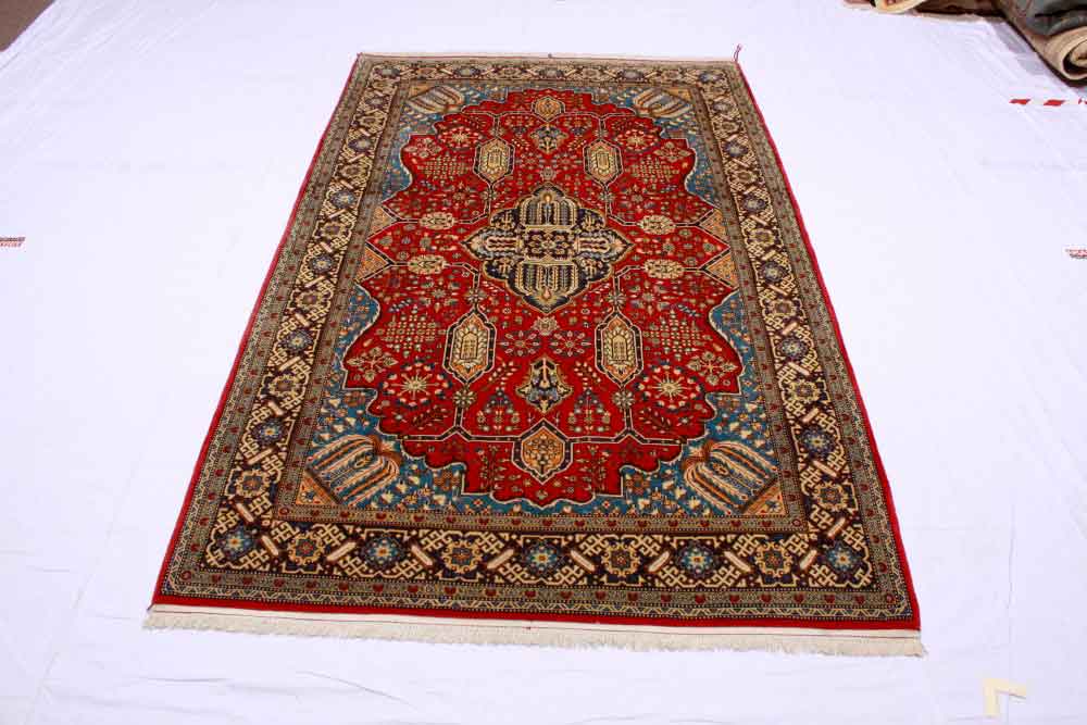 Persian rug Ghom Royal