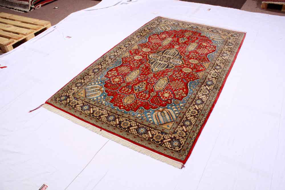 Persian rug Ghom Royal