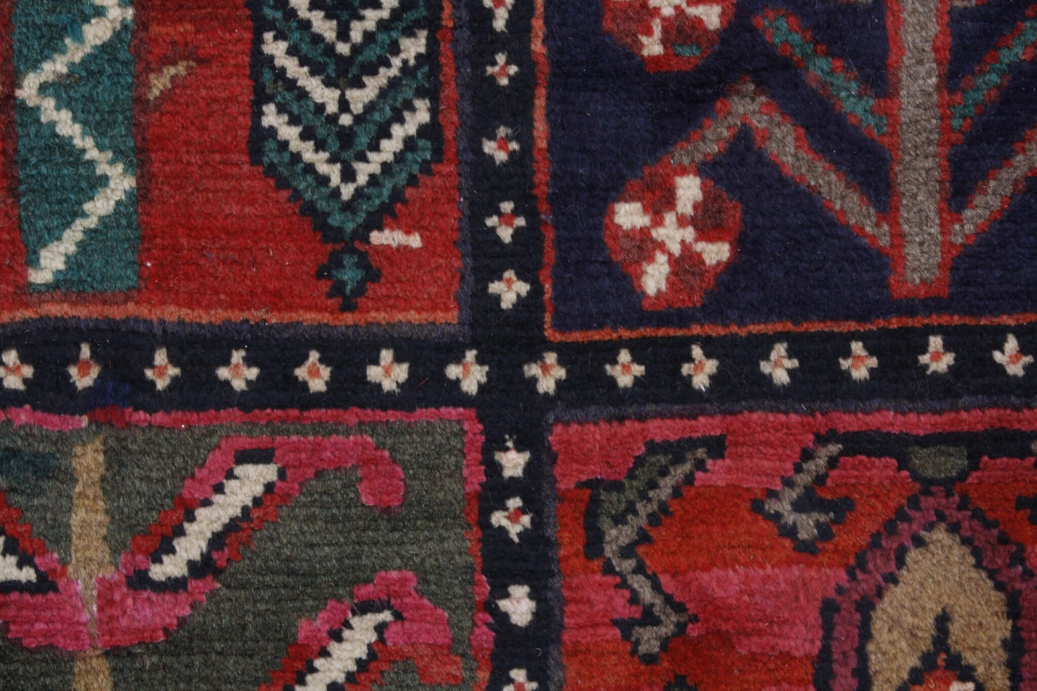 Persian rug Bakhtiar