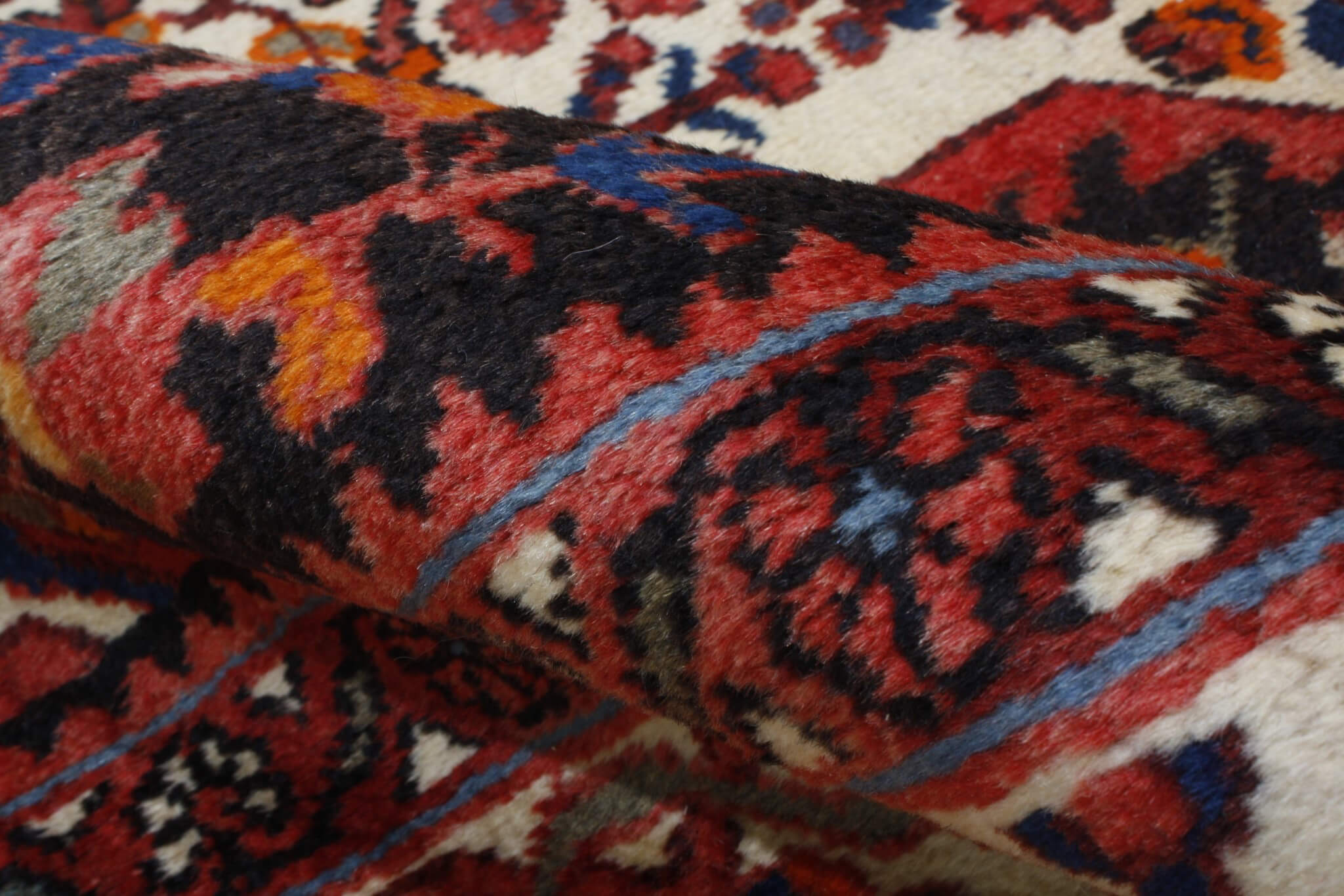 Persian rug Bakhtiar