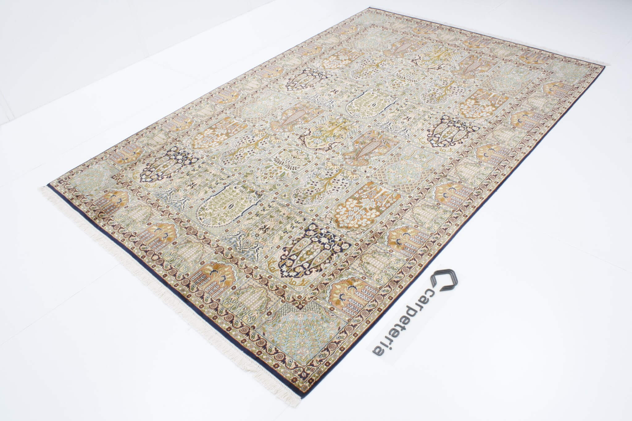 Oriental rug Kashmir Silk Exclusive