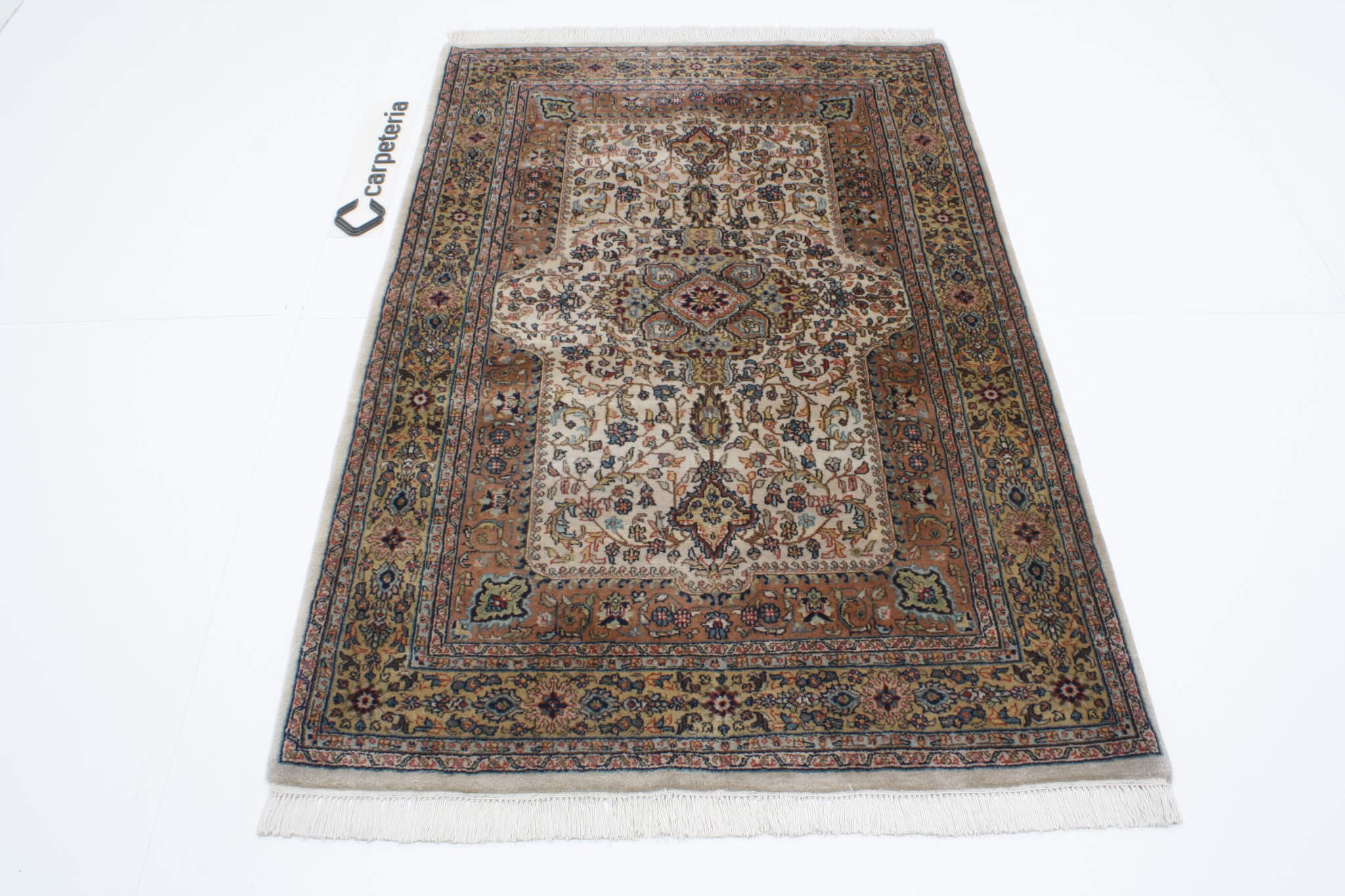 Oriental rug Place Of Winds