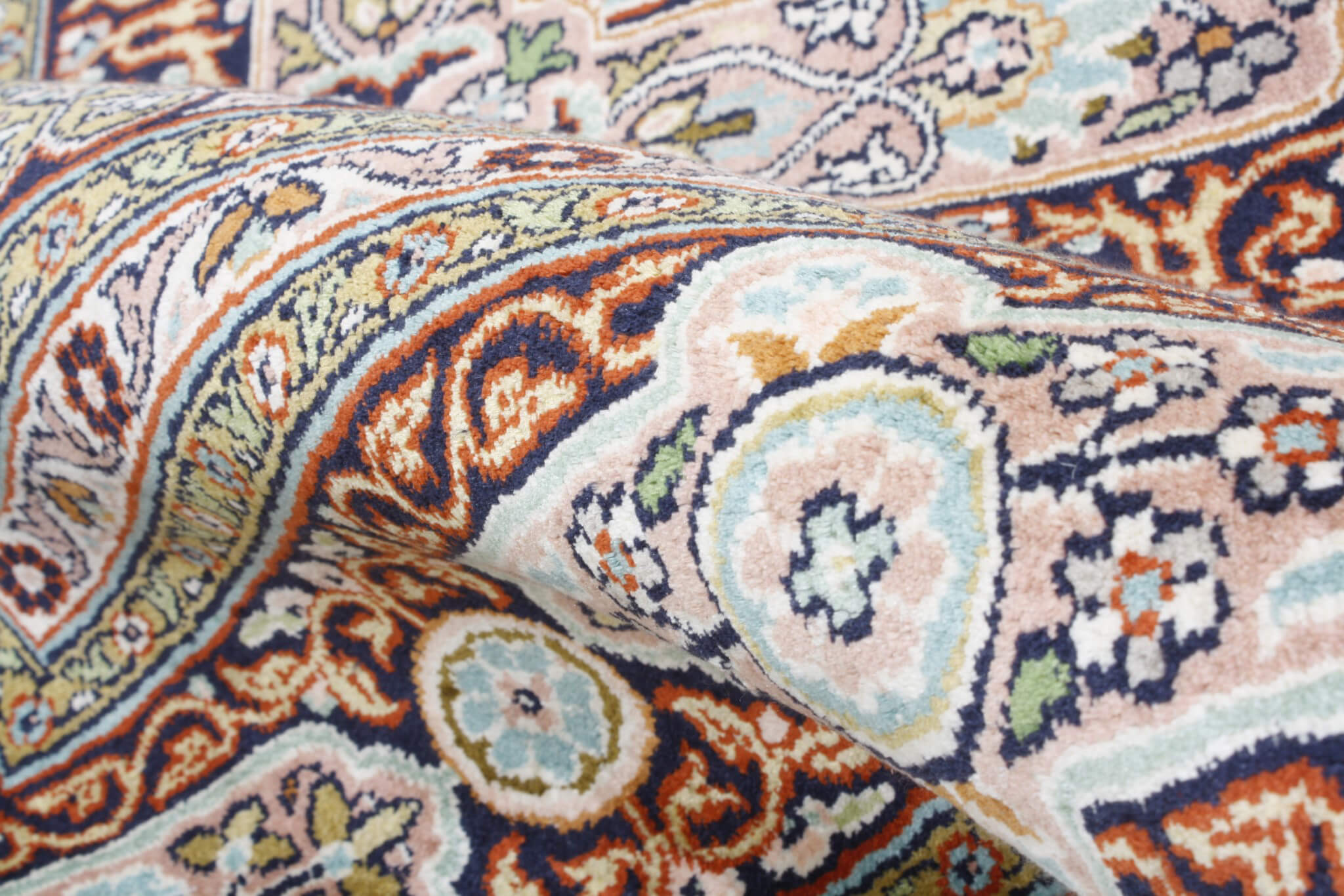 Oriental rug Kashmir Silk Exclusive