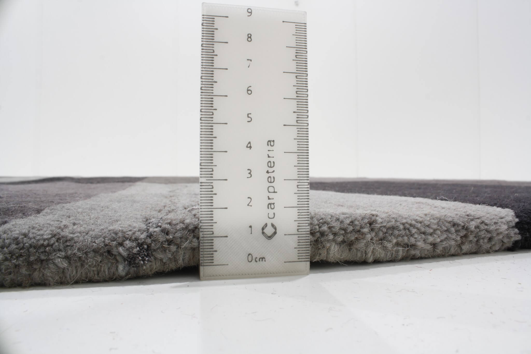 Modern rug Nepal Exclusive