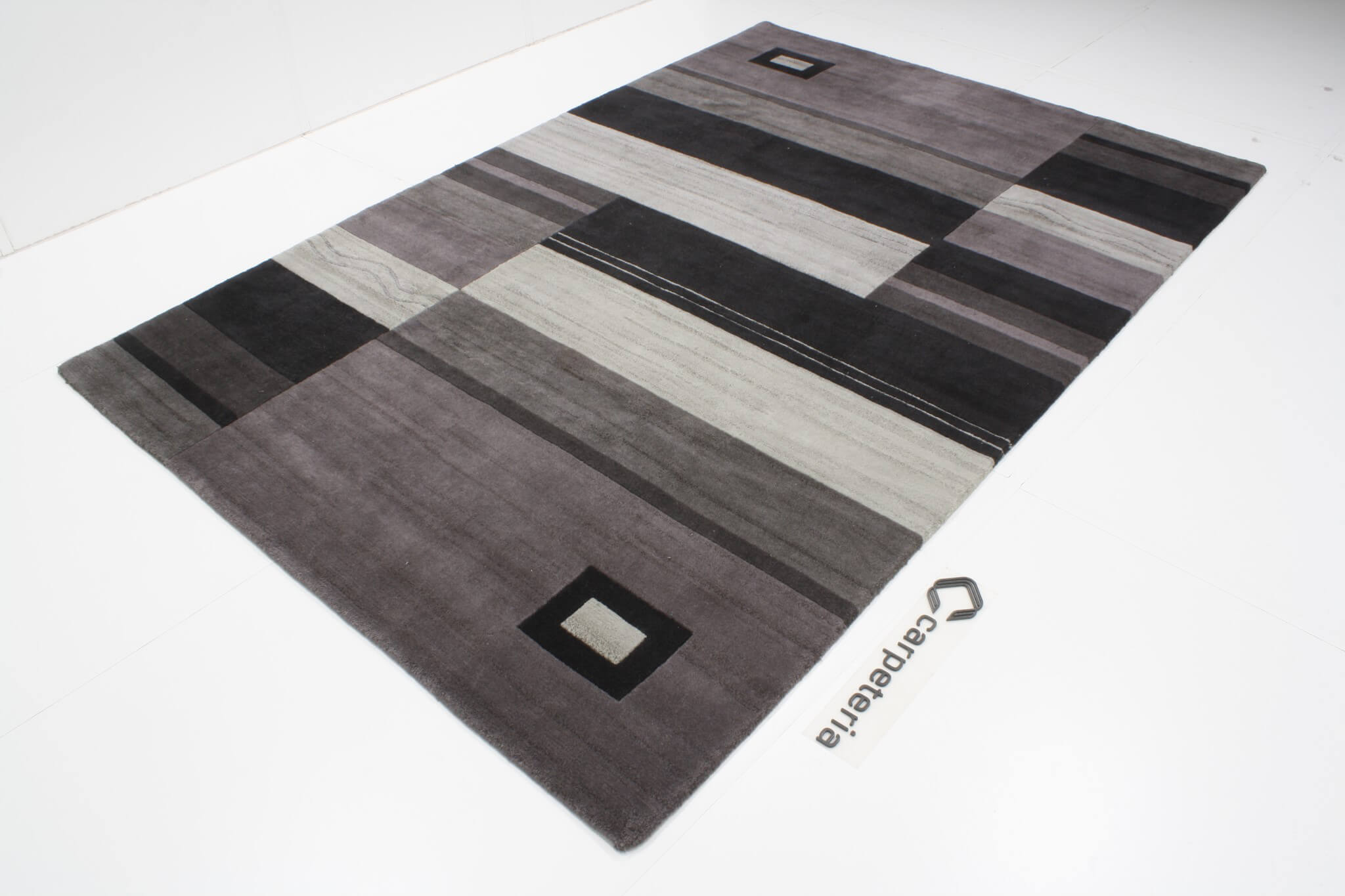 Modern rug Nepal Exclusive