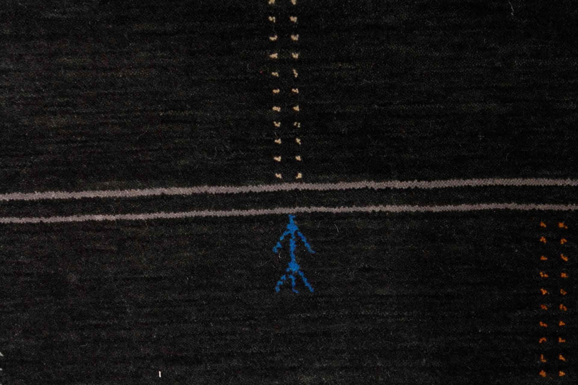 Modern rug Loribaft