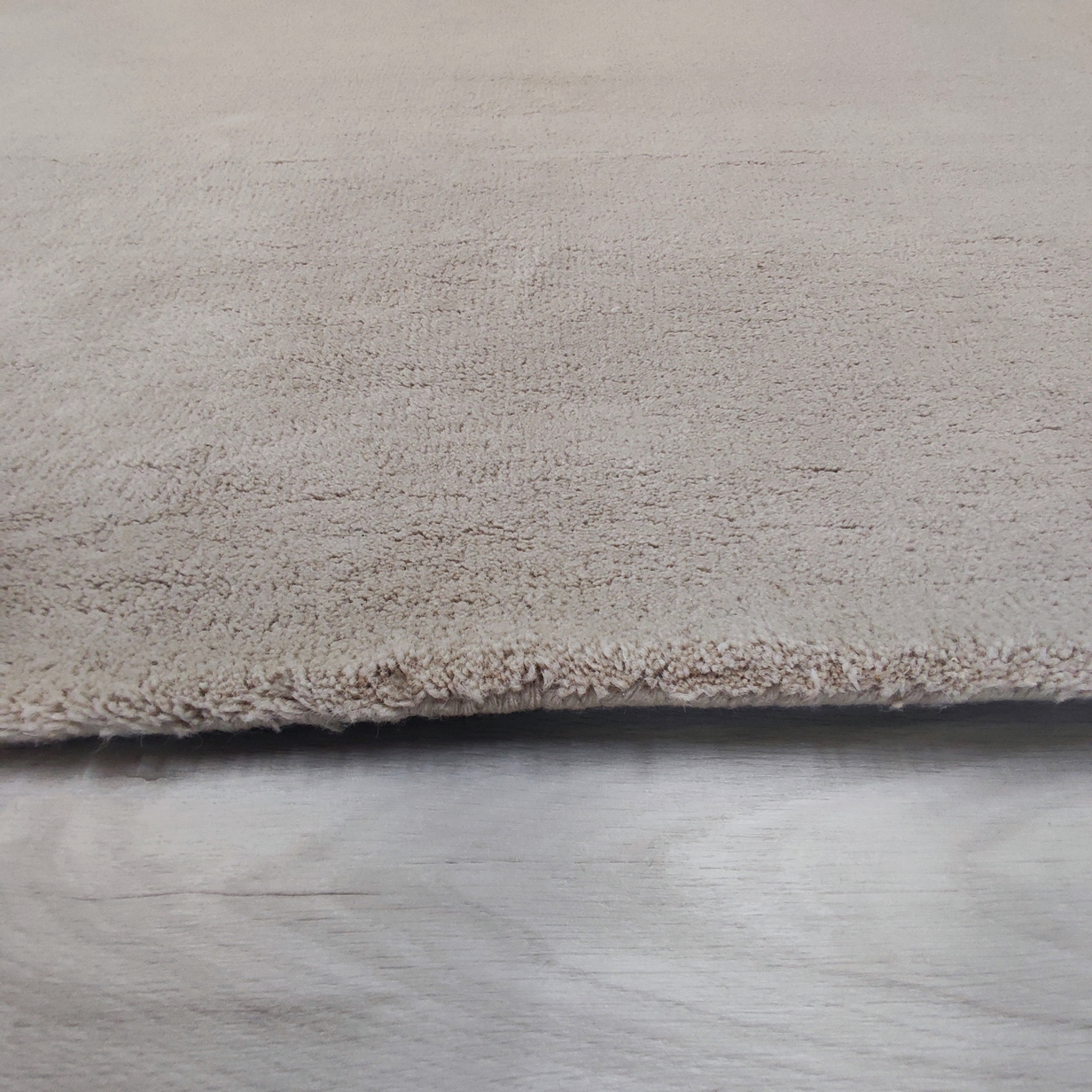 Modern Tuft