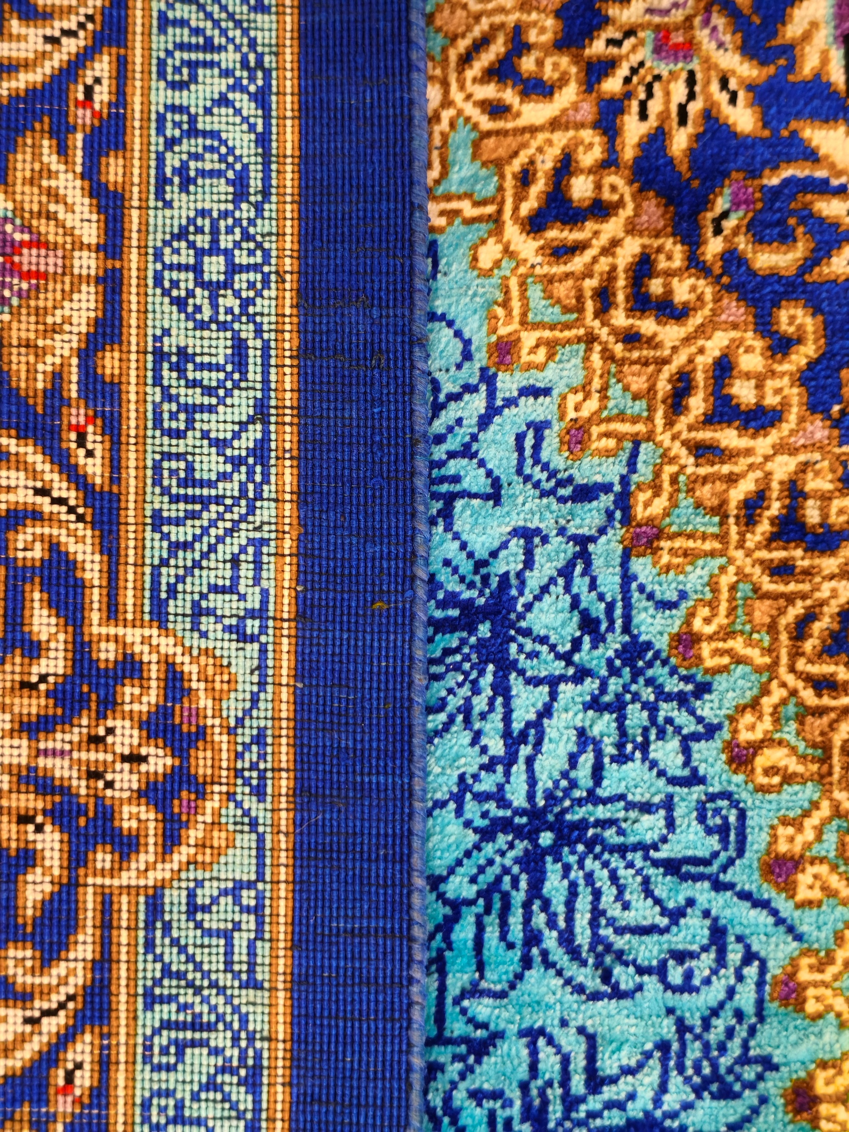 Qom Hedvábí Royal