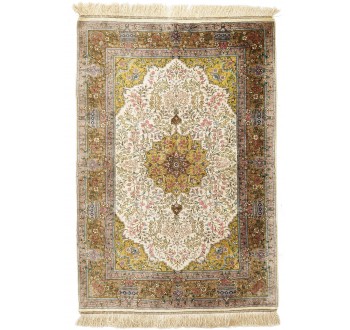 Ghom Silk Imperial