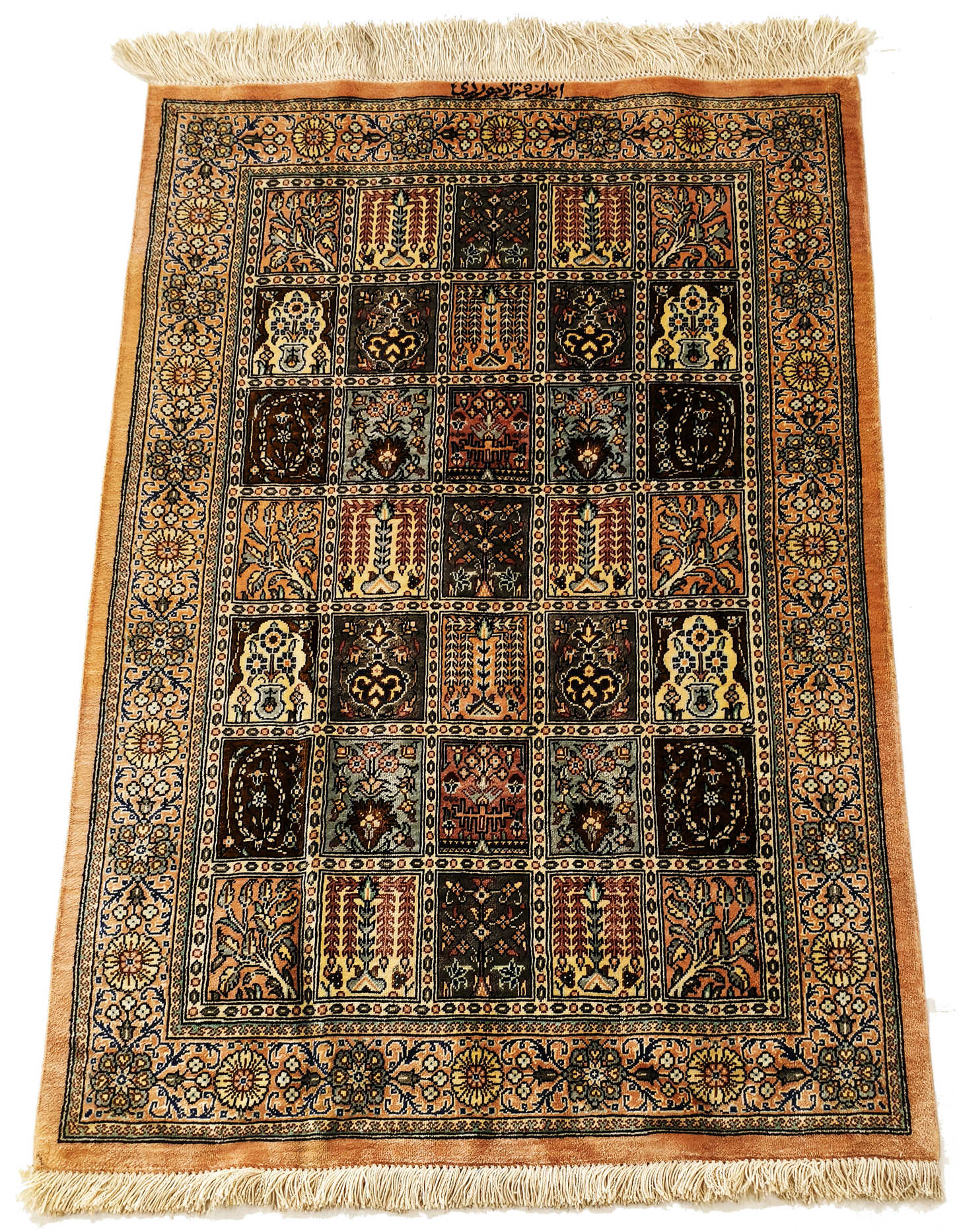 Qom Hedvábí Royal