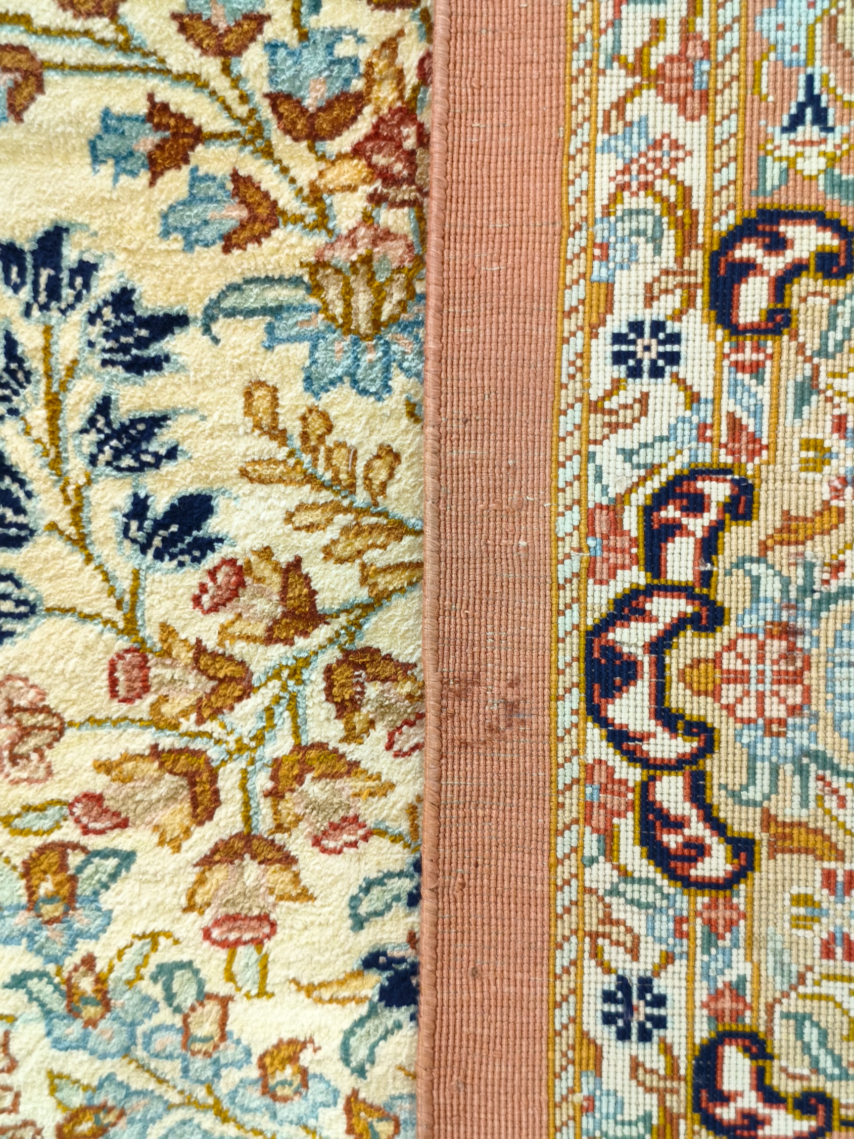 Ghom Silk Royal