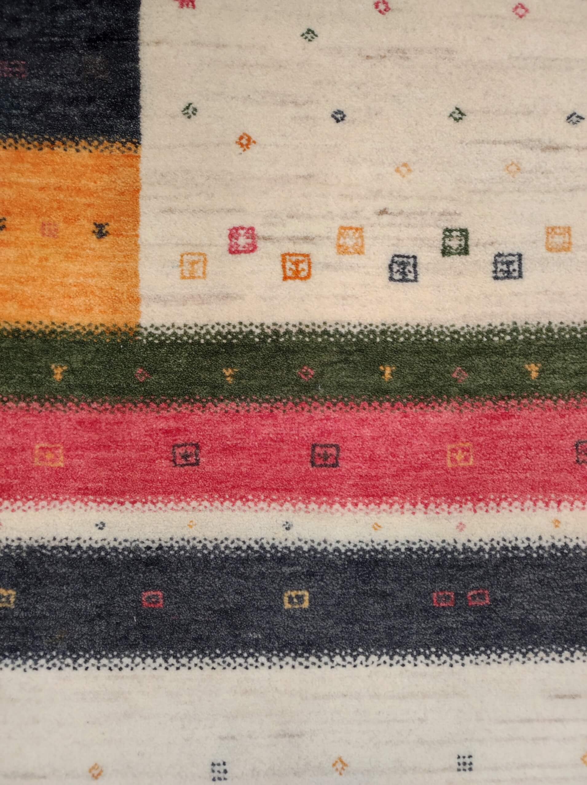 Moderní koberec Loribaft Royal