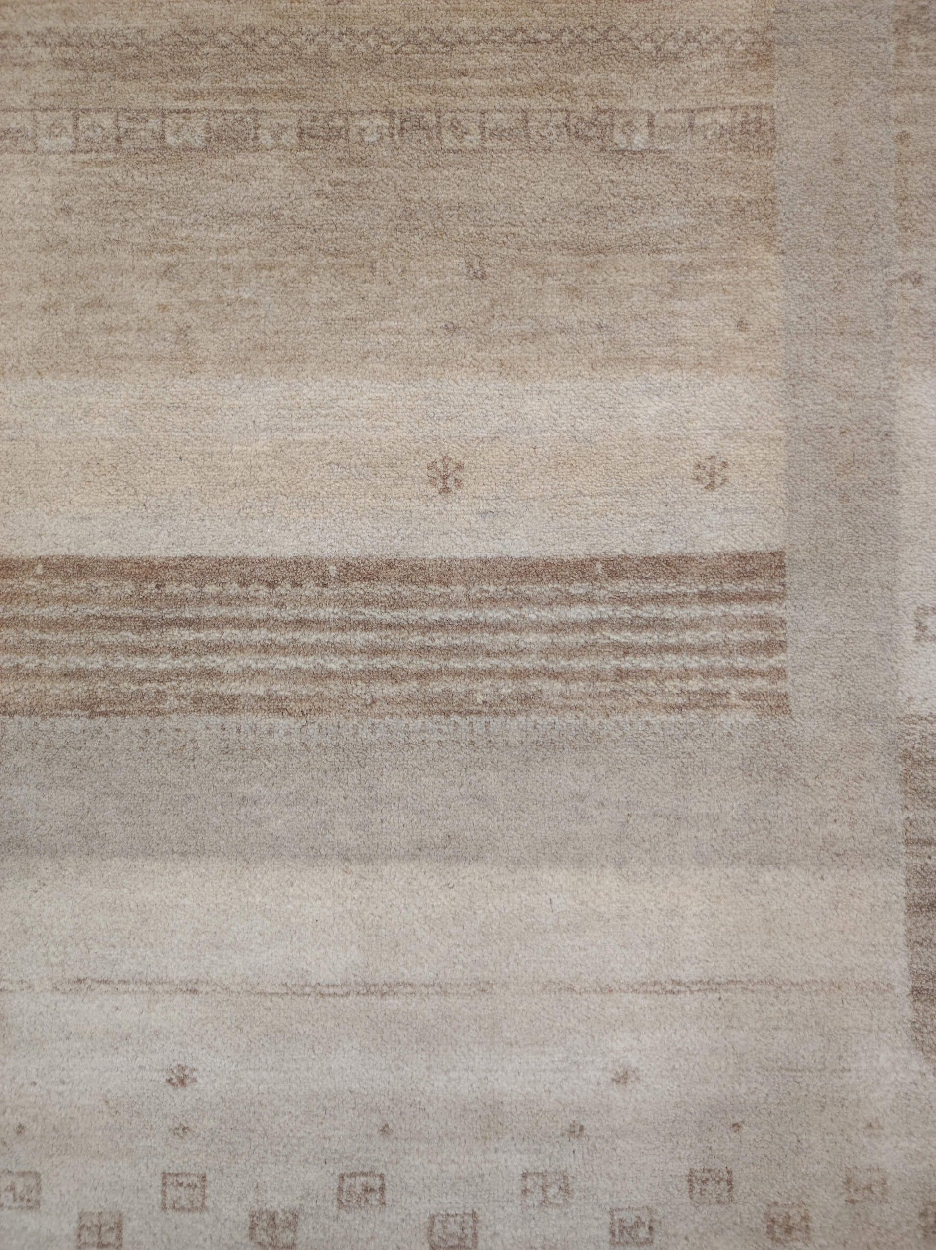 Moderní koberec Loribaft Royal