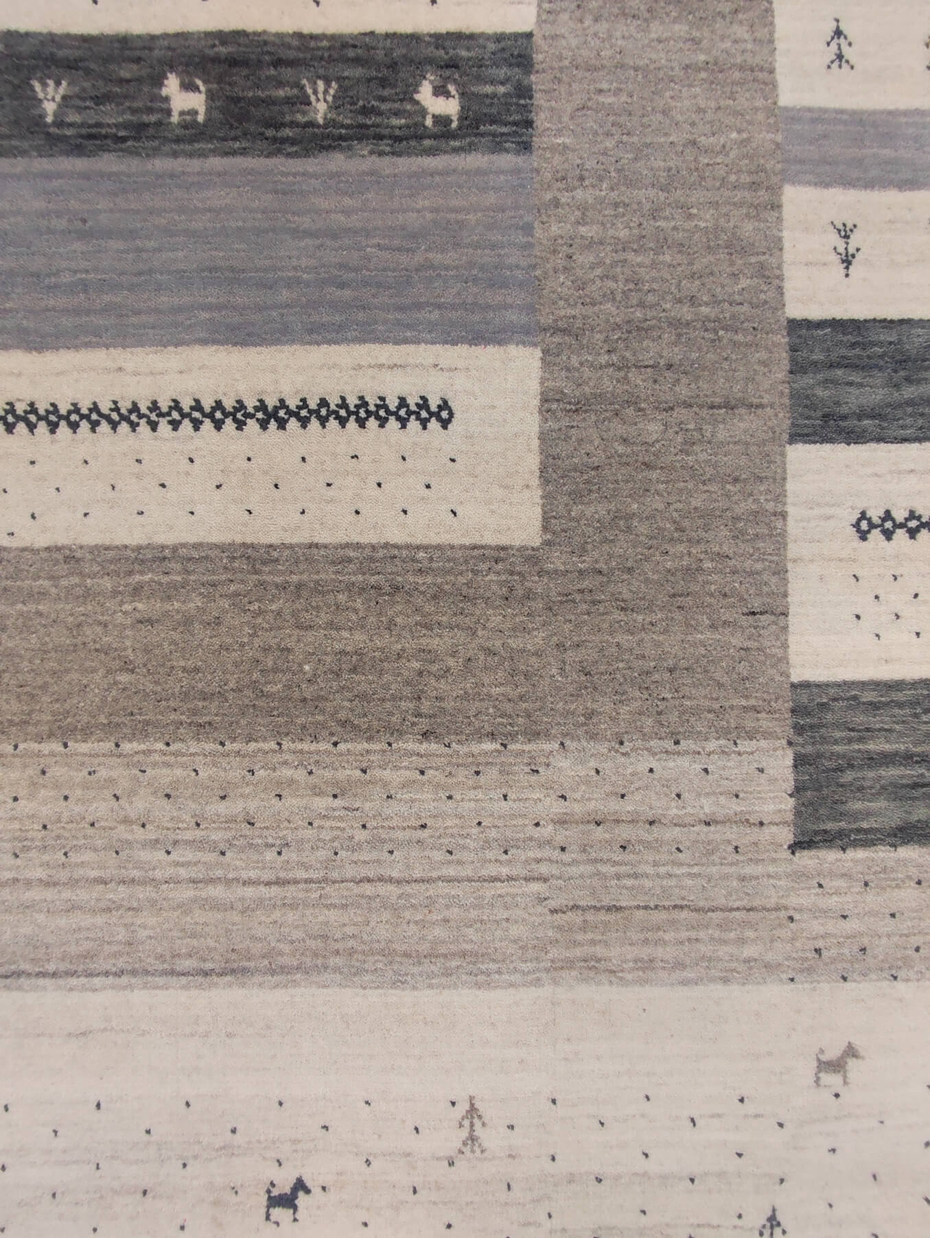 Modern rug Loribaft Exclusive