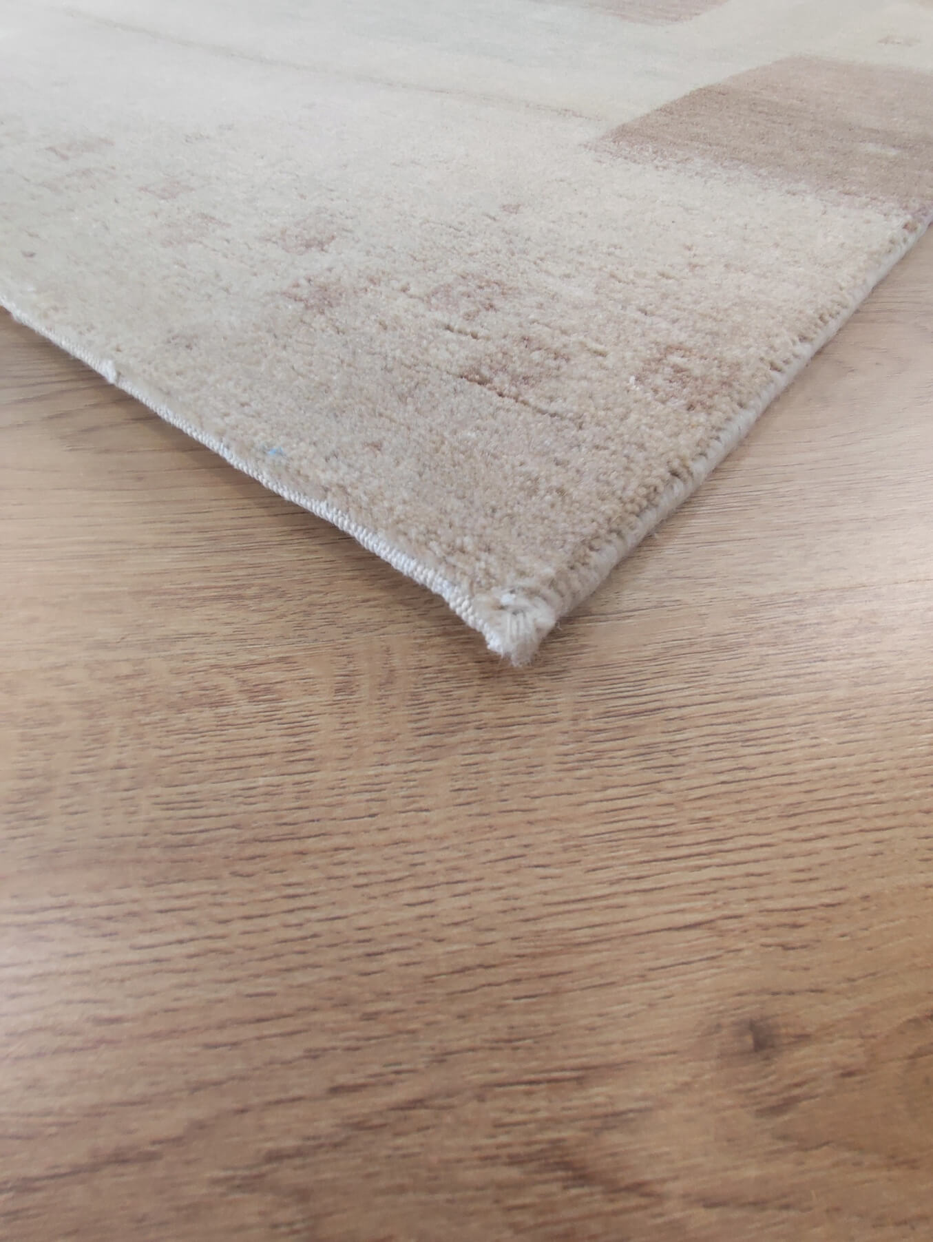 Modern rug Loribaft Royal