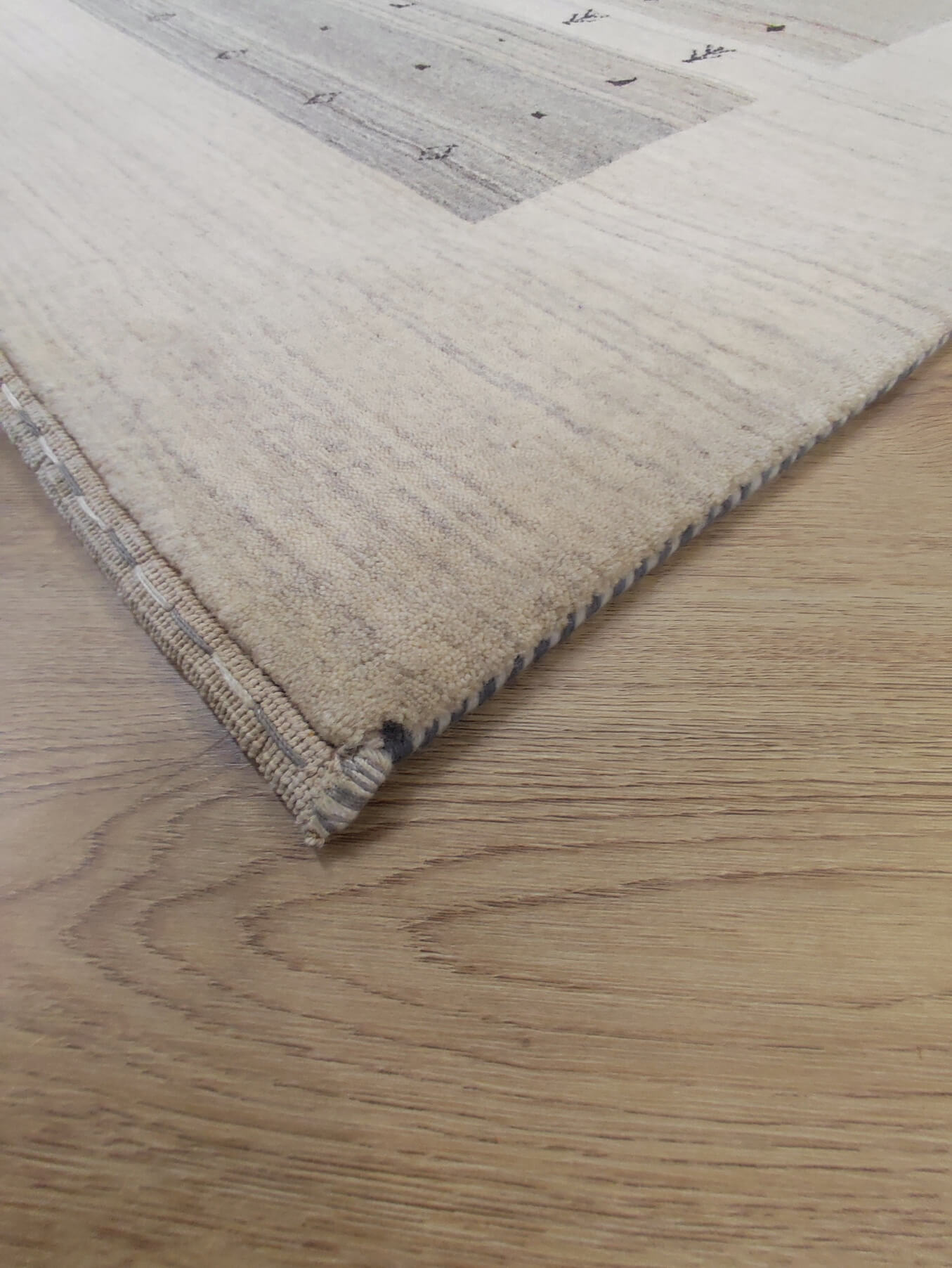 Moderní koberec Loribaft Exkluziv