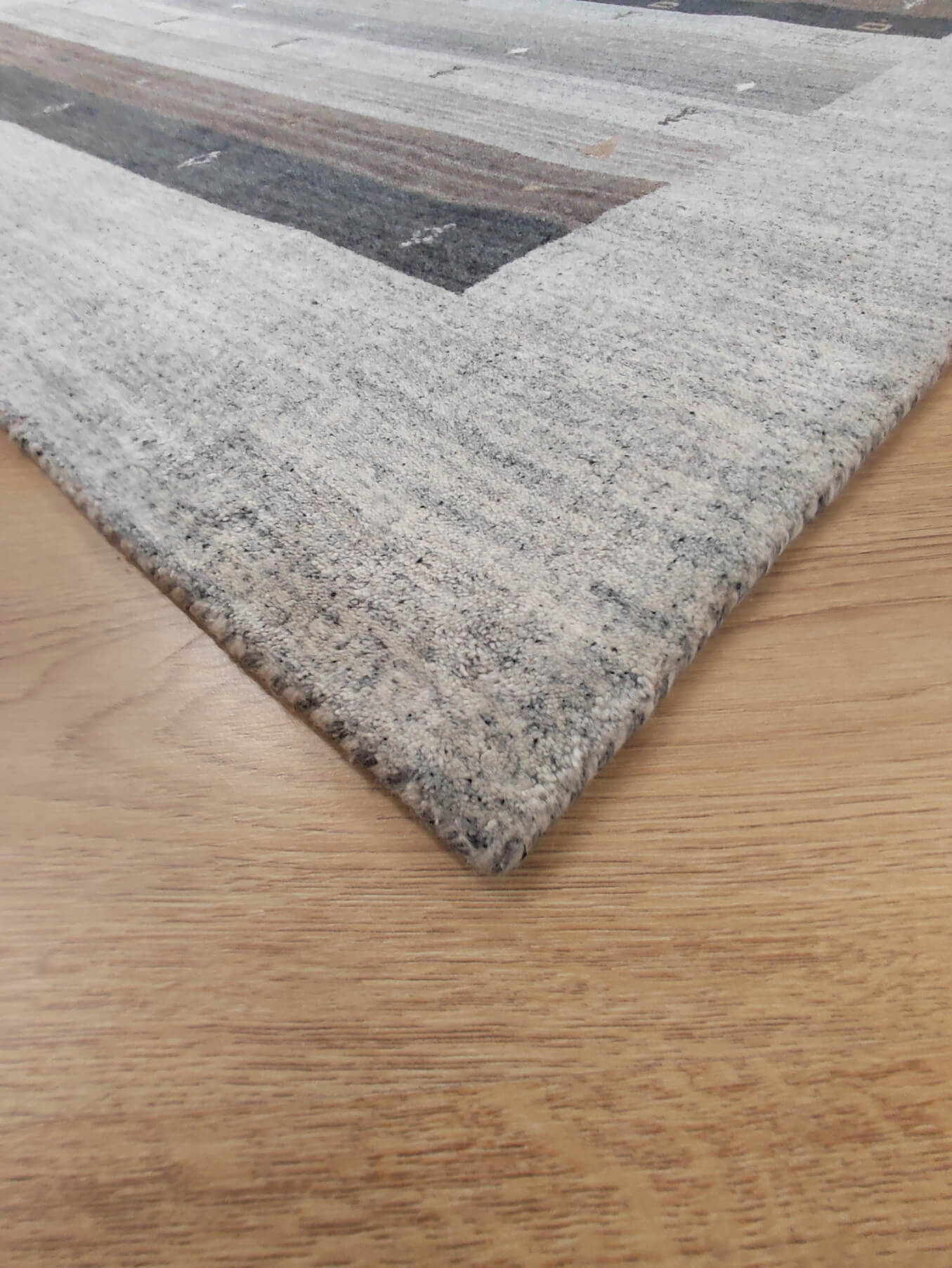 Moderní koberec Loribaft Exkluziv